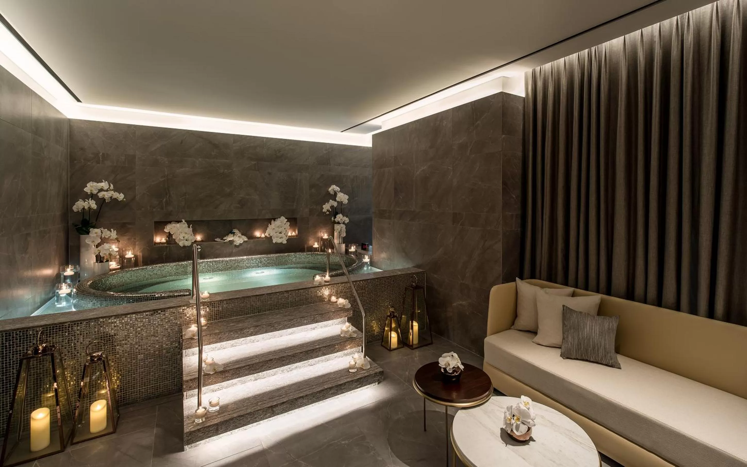 Spa and wellness centre/facilities in Paradise City