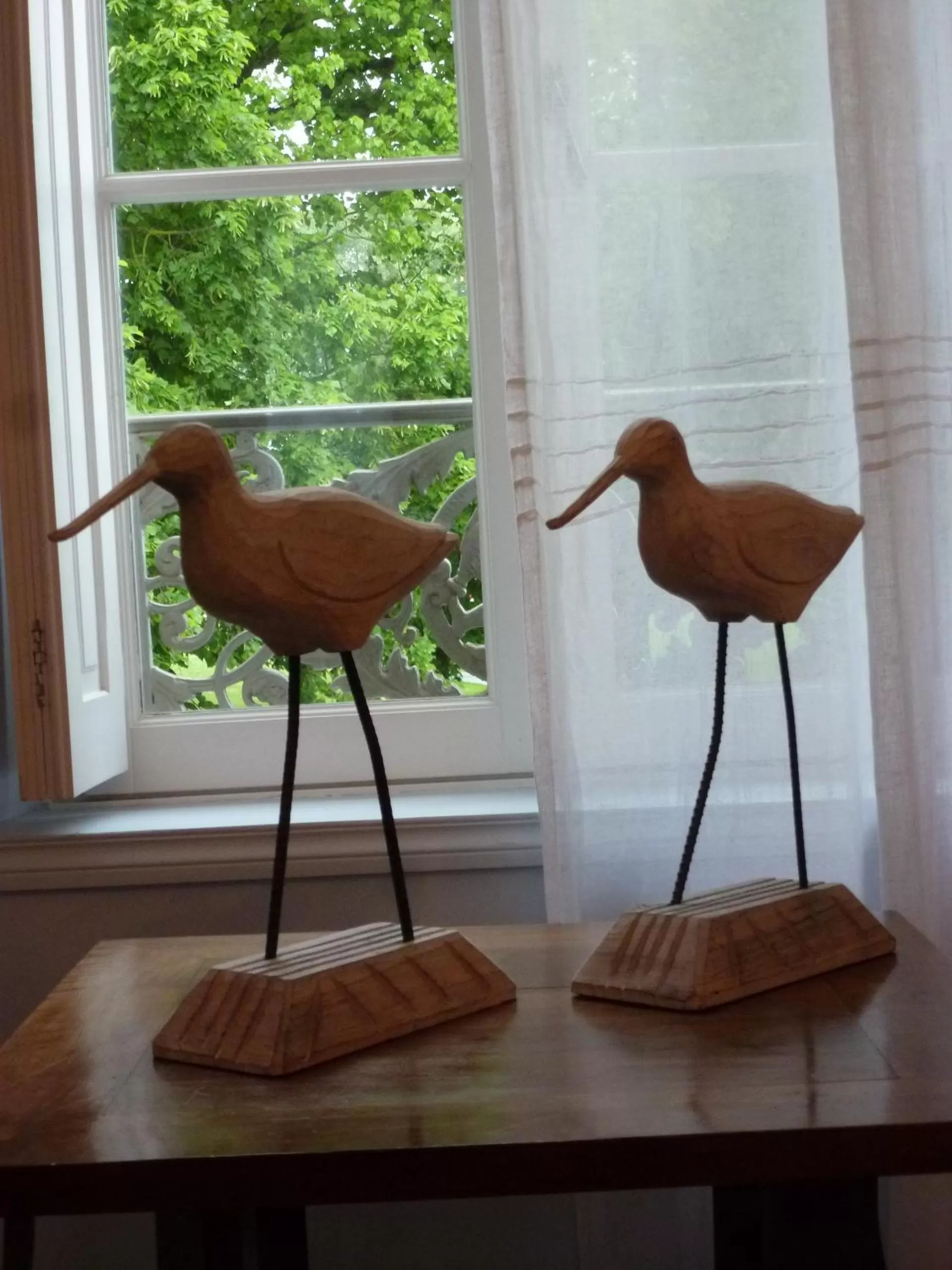 Decorative detail in Le Petit Matin