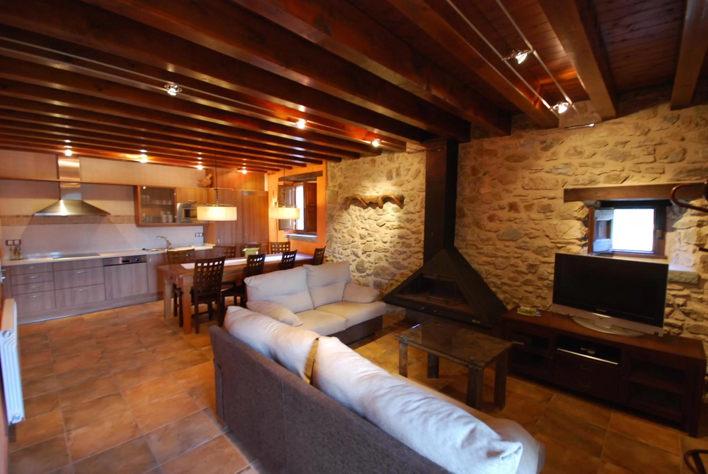 TV and multimedia in La Casassa de Ribes