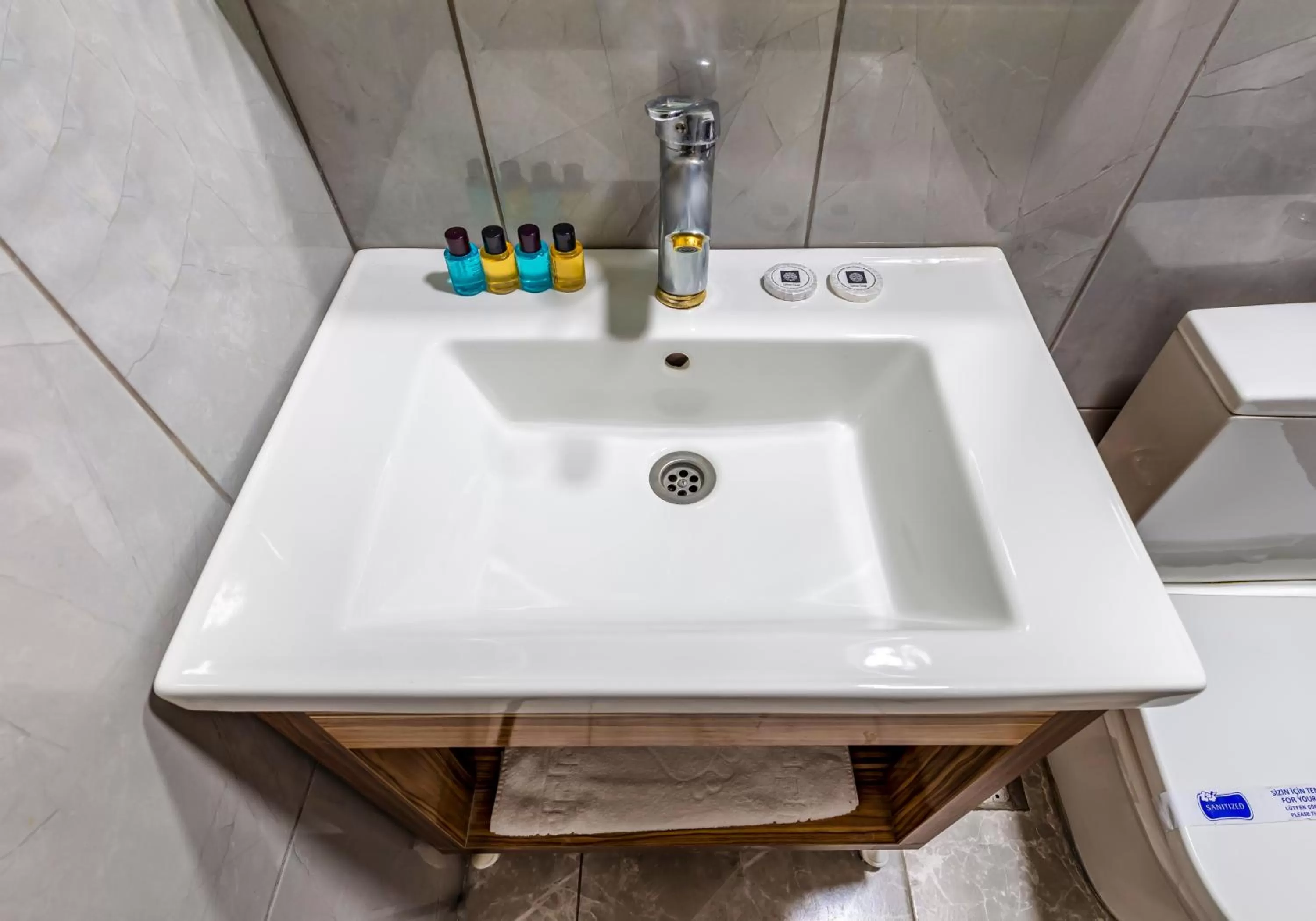 Bathroom in Dem İstanbul Airport Hotel