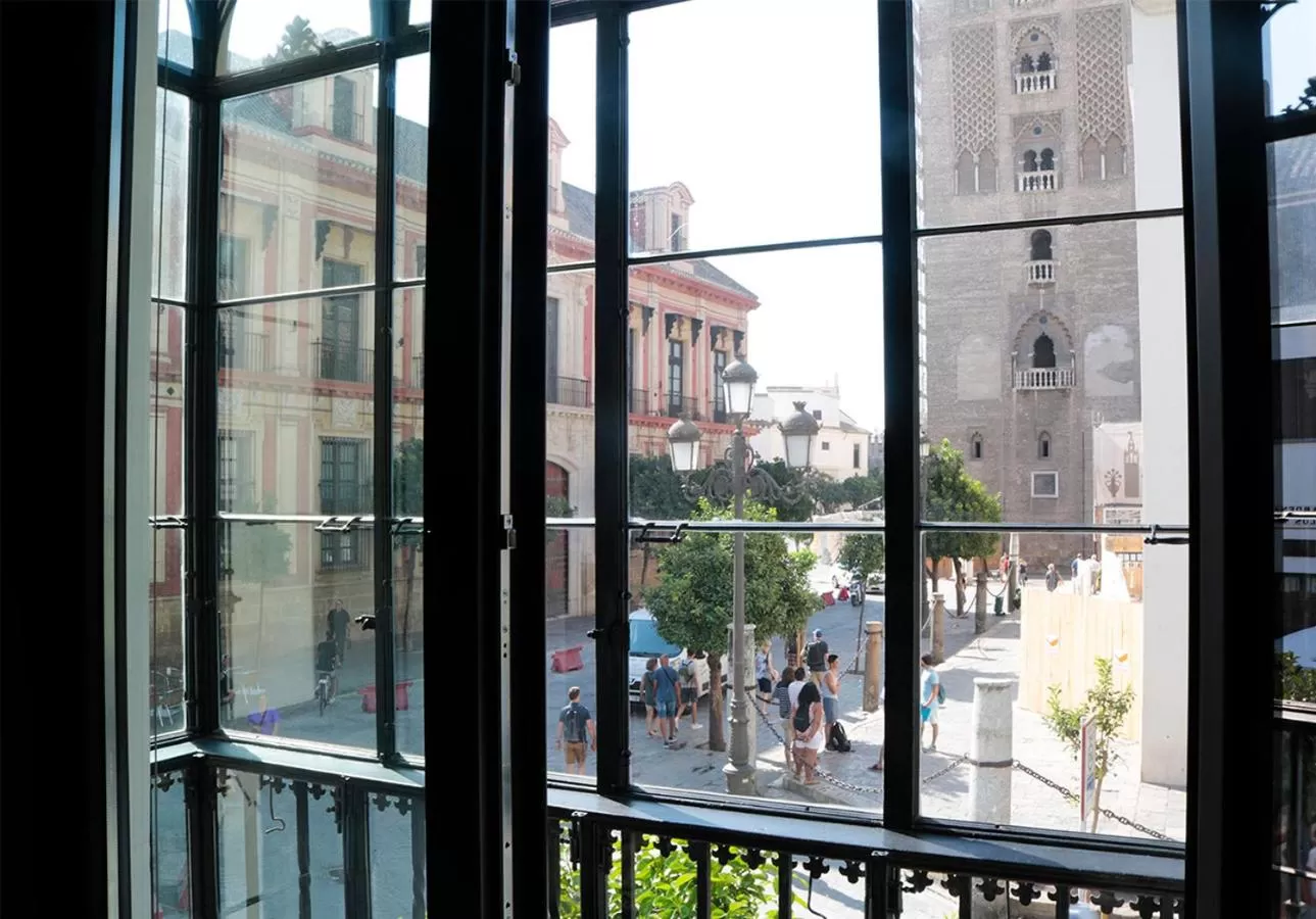 Nearby landmark in EME Catedral Mercer Hotel