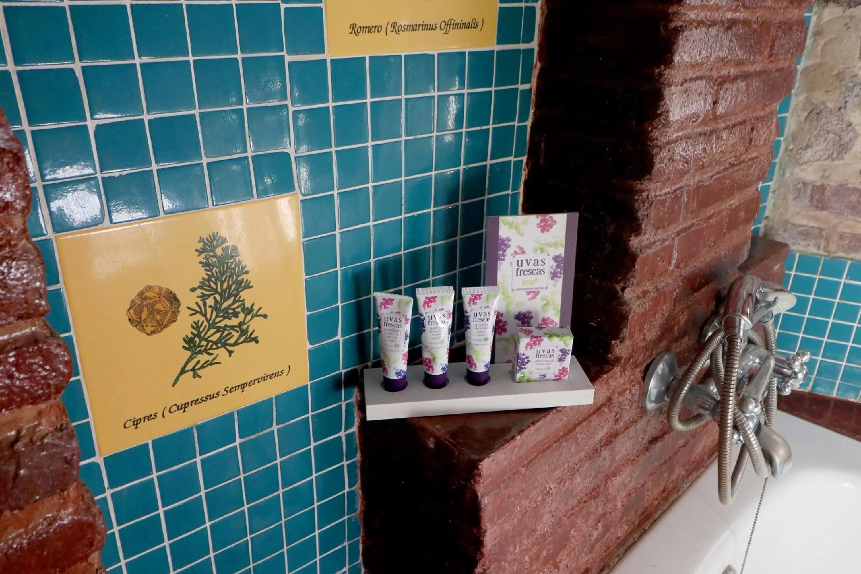 Bathroom in Hotel Monasterio de Rocamador