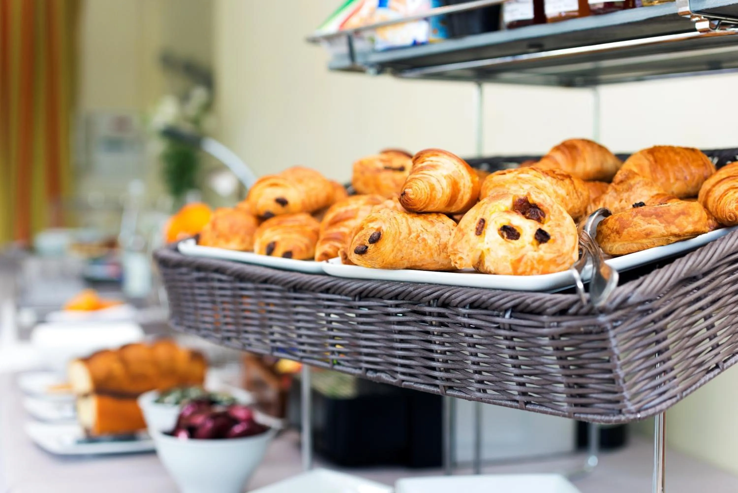 Restaurant/places to eat in Le Germinal