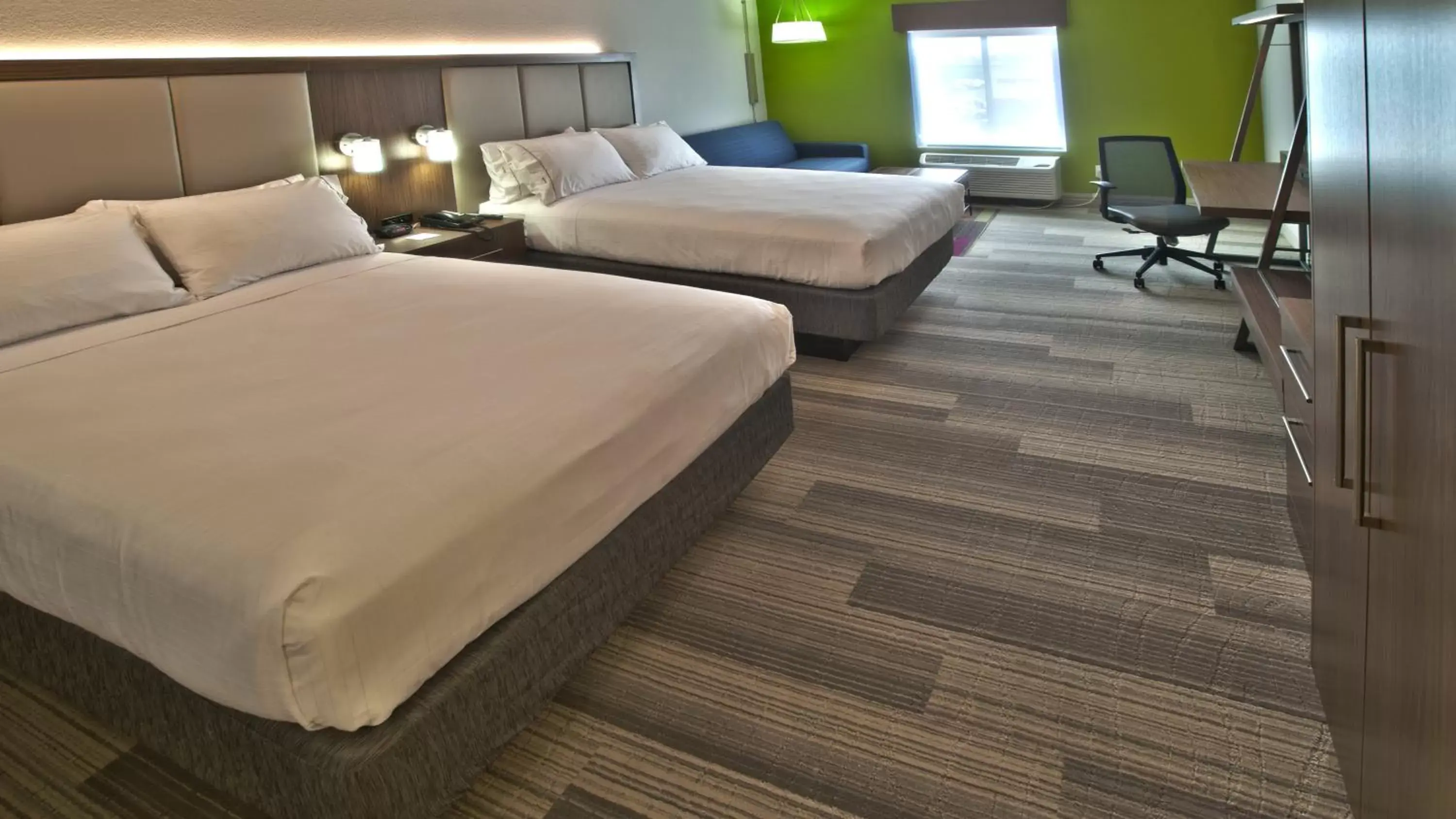 Queen Suite with Two Queen Beds in Holiday Inn Express & Suites Evansville North, an IHG Hotel Queen Suite with Two Queen Beds in Holiday Inn Express & Suites Evansville North, an IHG Hotel