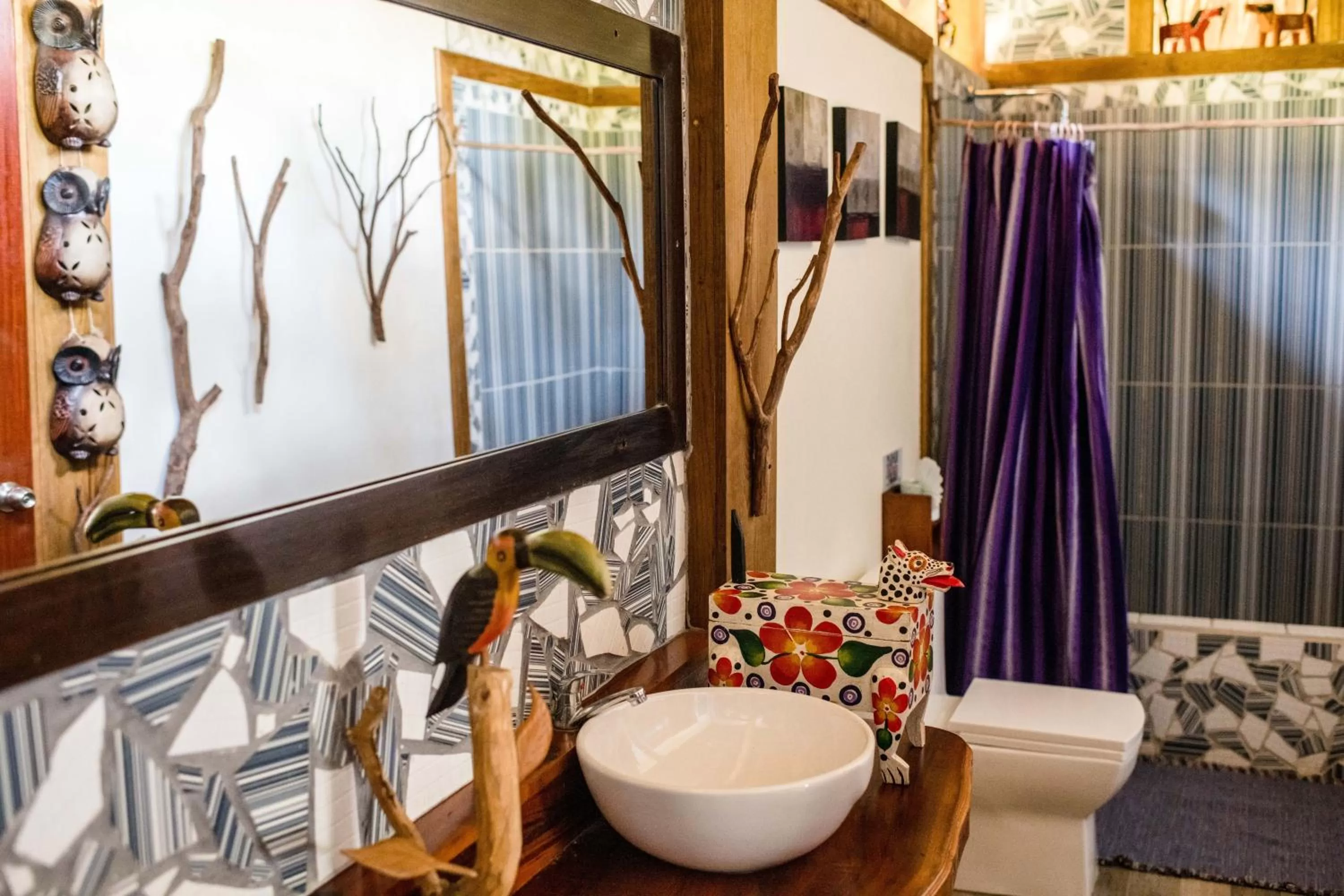 Bathroom in Pine Ridge Lodge