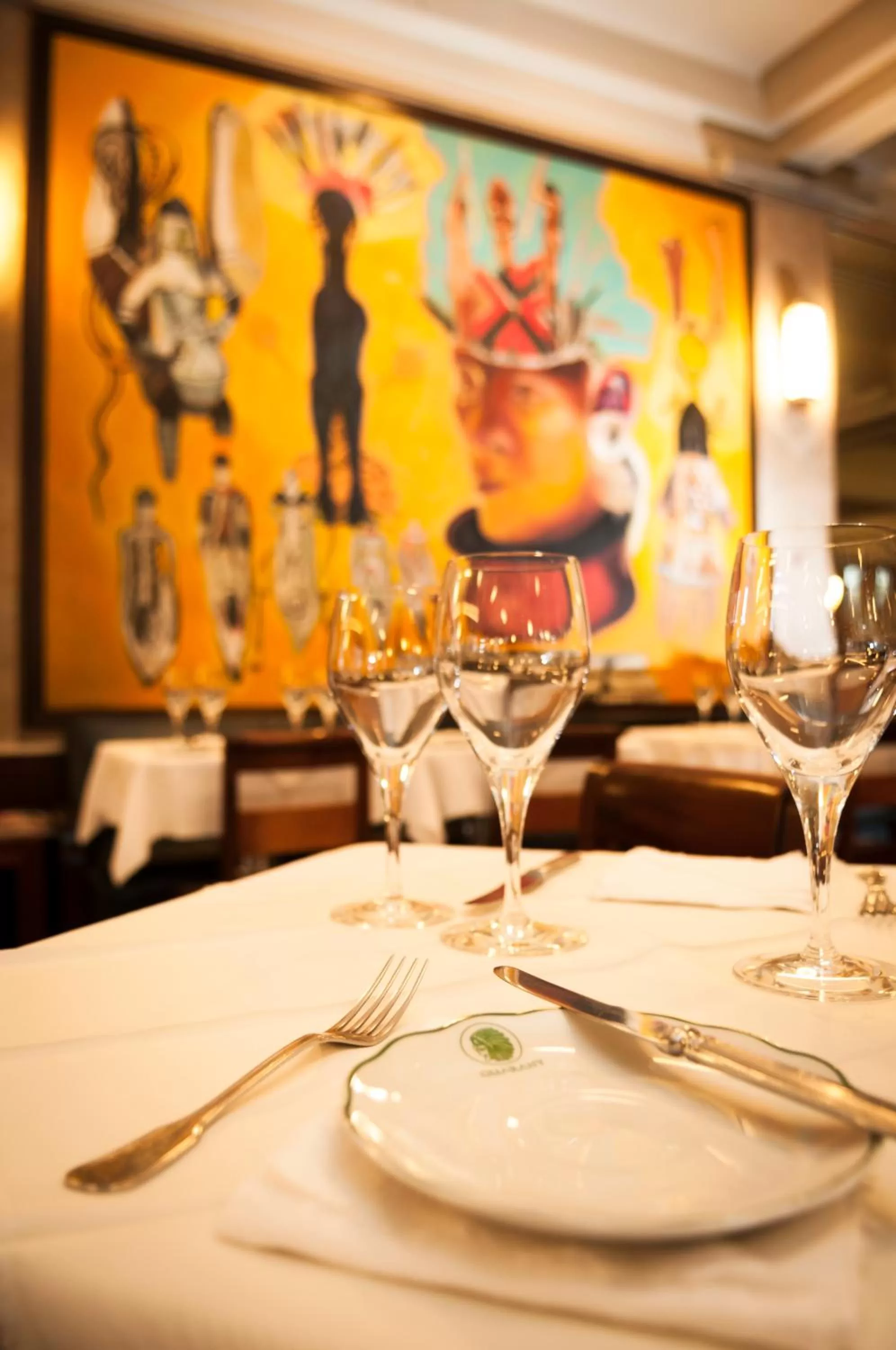 Restaurant/Places to Eat in Hotel Aliados