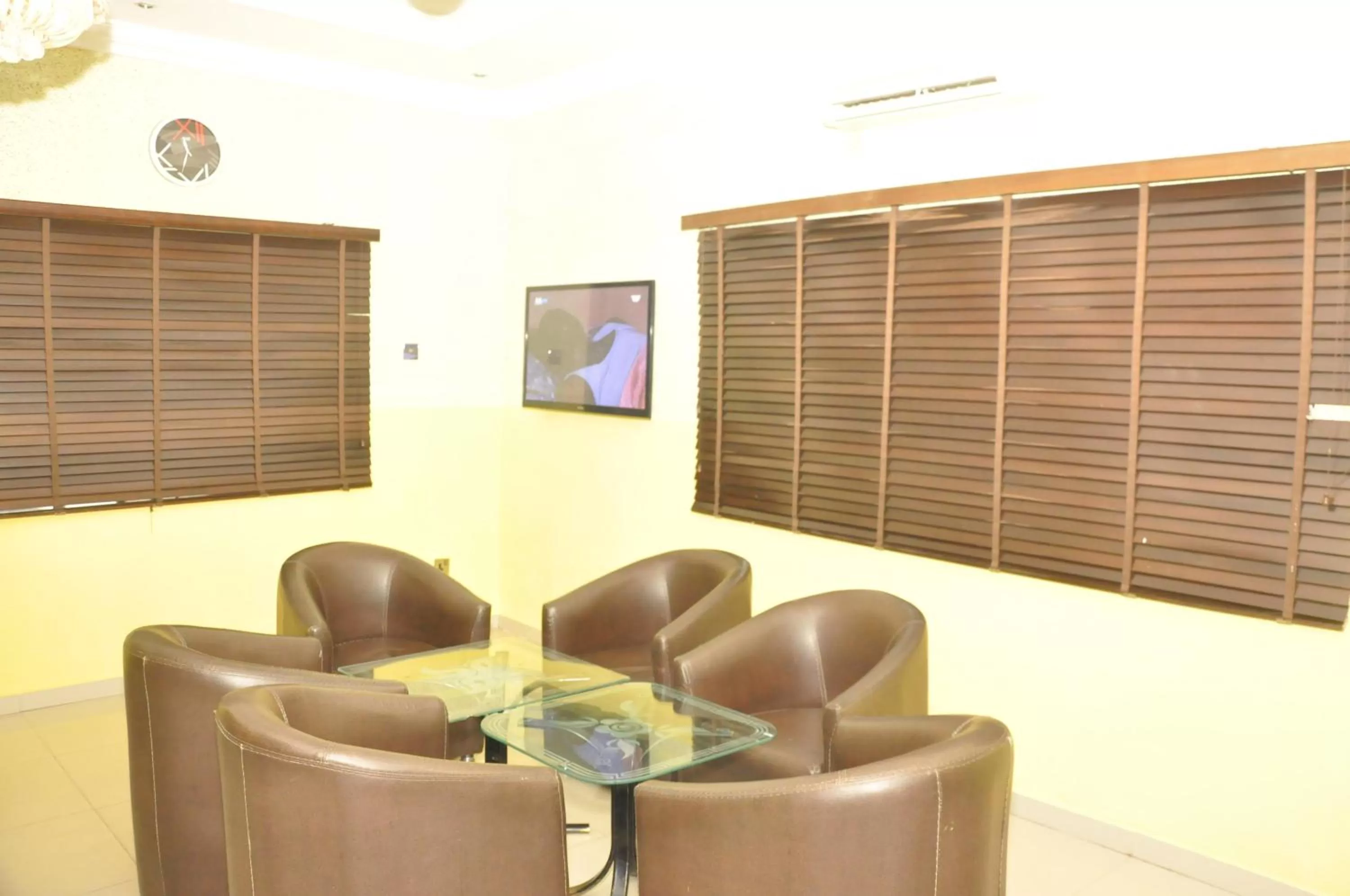 Communal lounge/ TV room, Seating Area in Haute Aparthotel