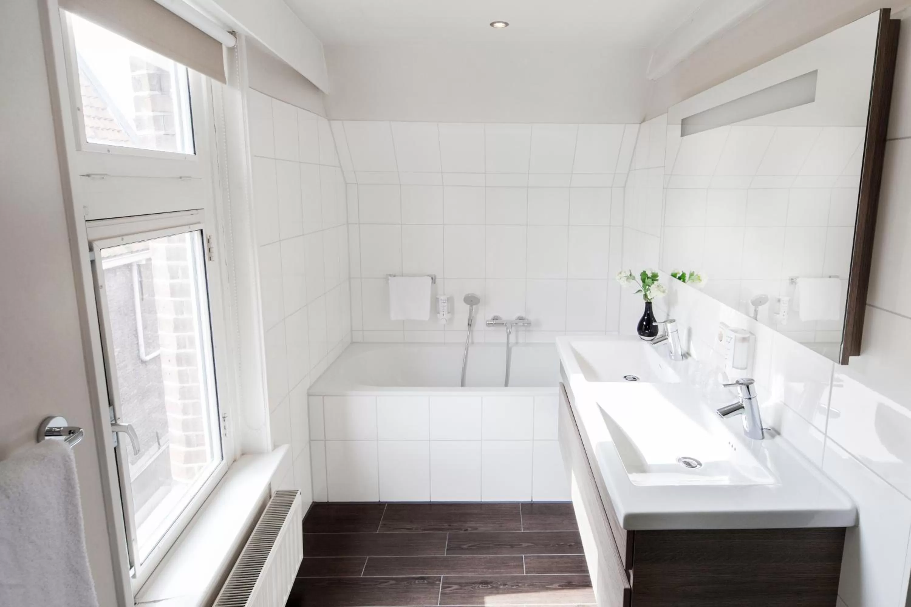 Bathroom in Fletcher Hotel Gilde