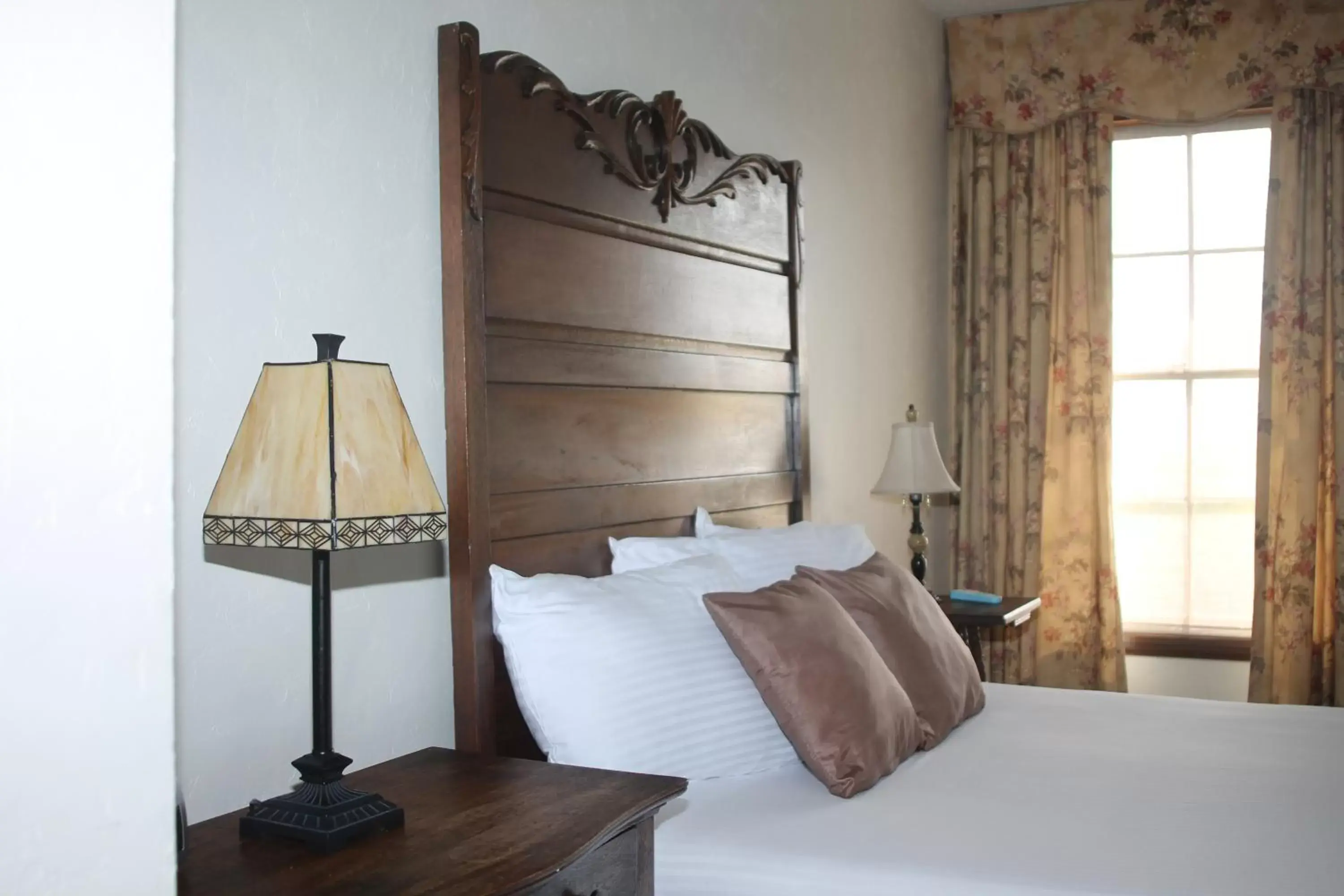 King Room in Boulder Dam Hotel King Room in Boulder Dam Hotel