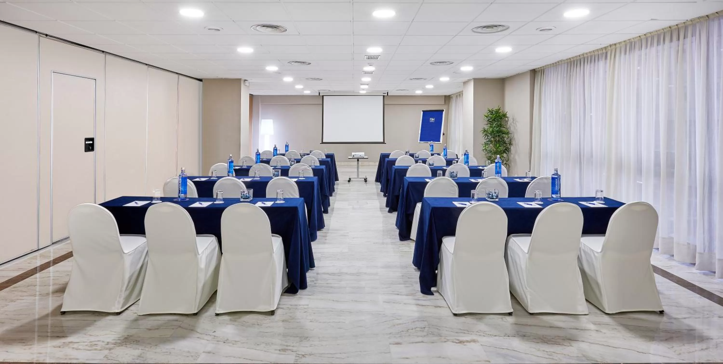 Meeting/conference room in Hesperia Vigo