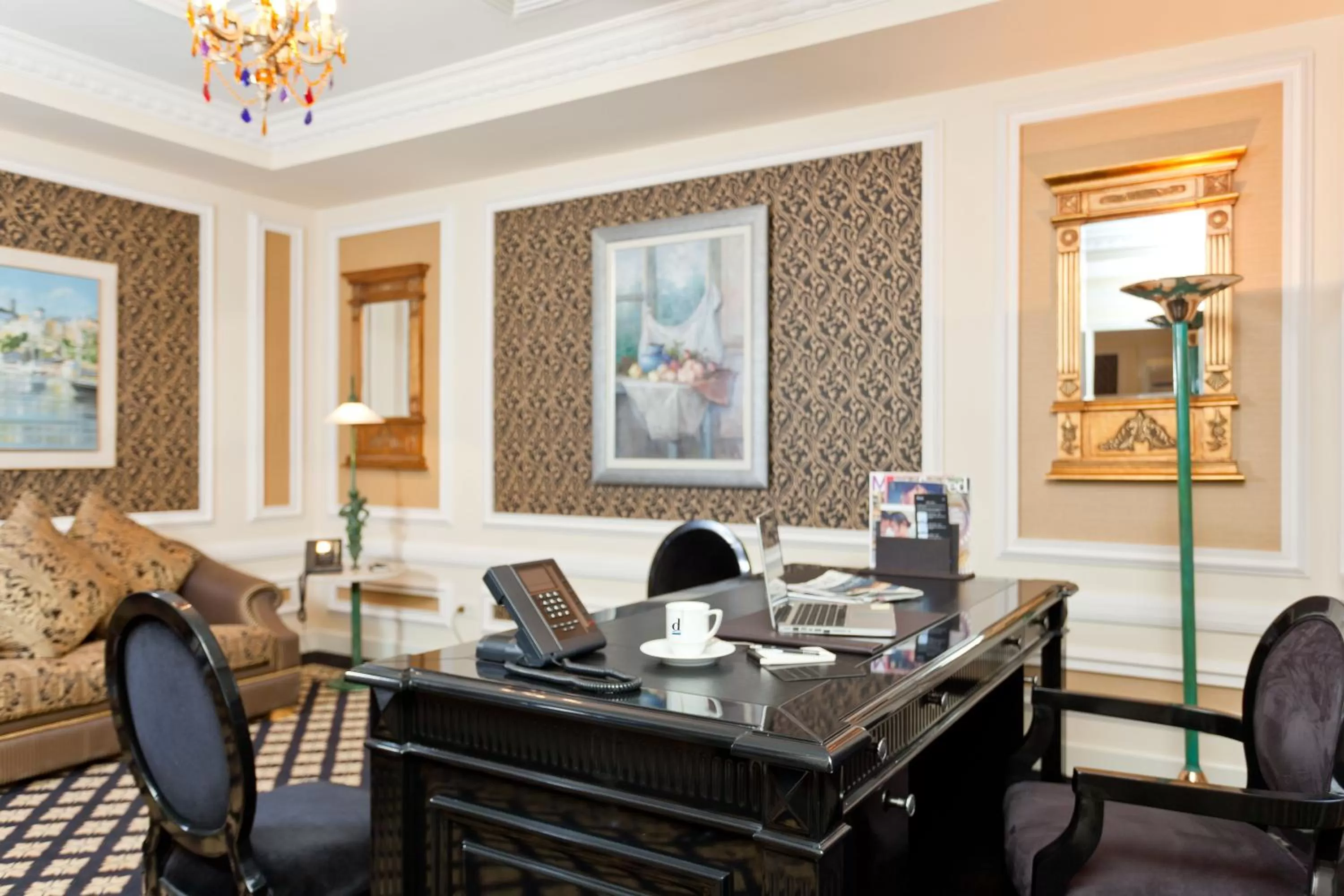 Seating area in Divan Erbil Hotel