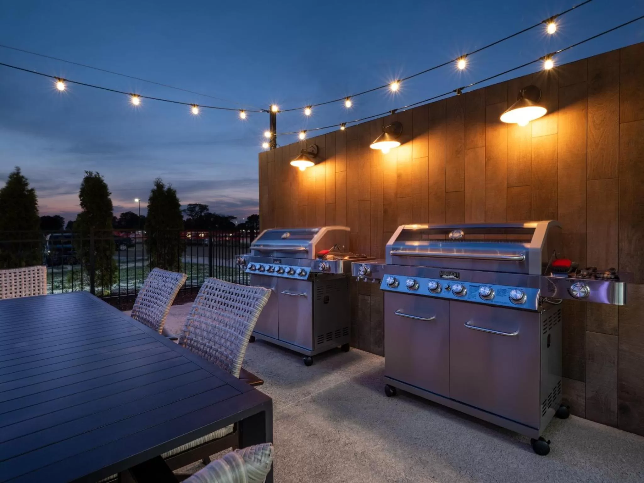 Lobby or reception in Staybridge Suites Chicago O'Hare - Rosemont by IHG
