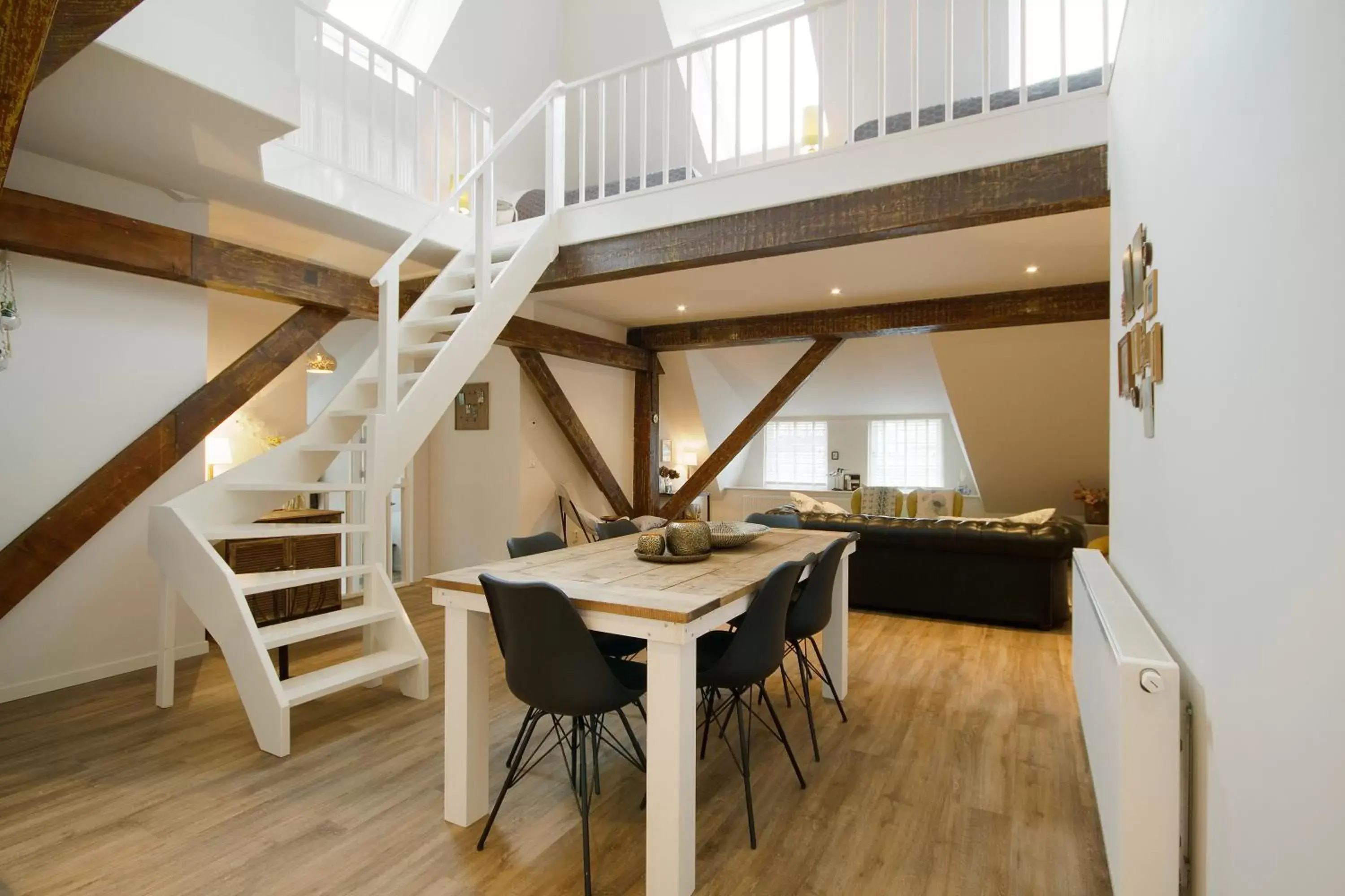 Deluxe Apartment with Garden View in "Karel de Grote" Bergen Deluxe Apartment with Garden View in "Karel de Grote" Bergen