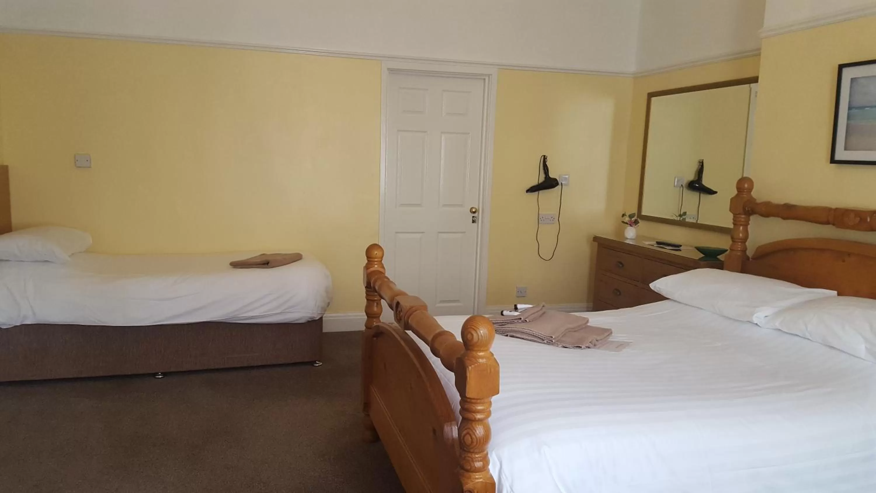 Bed in The Beacon Hotel