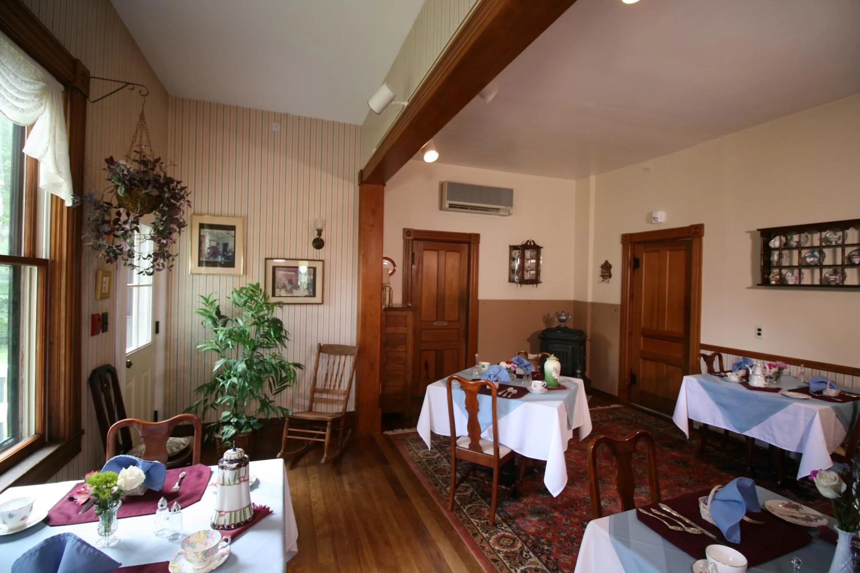 Dining area in The Governor's Inn