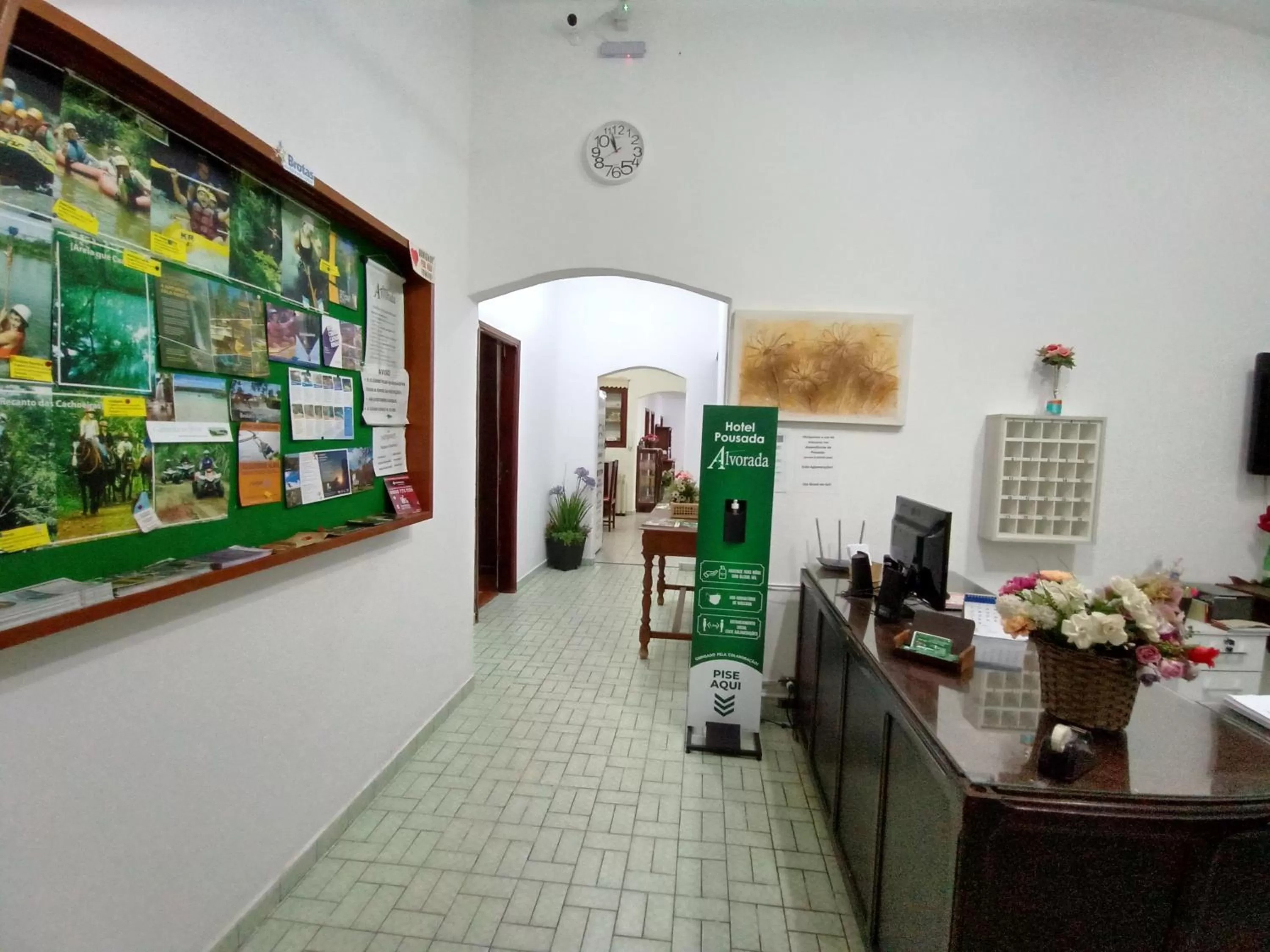 Lobby or reception in Pousada Alvorada Brotas - e agendamento das atividades turísticas