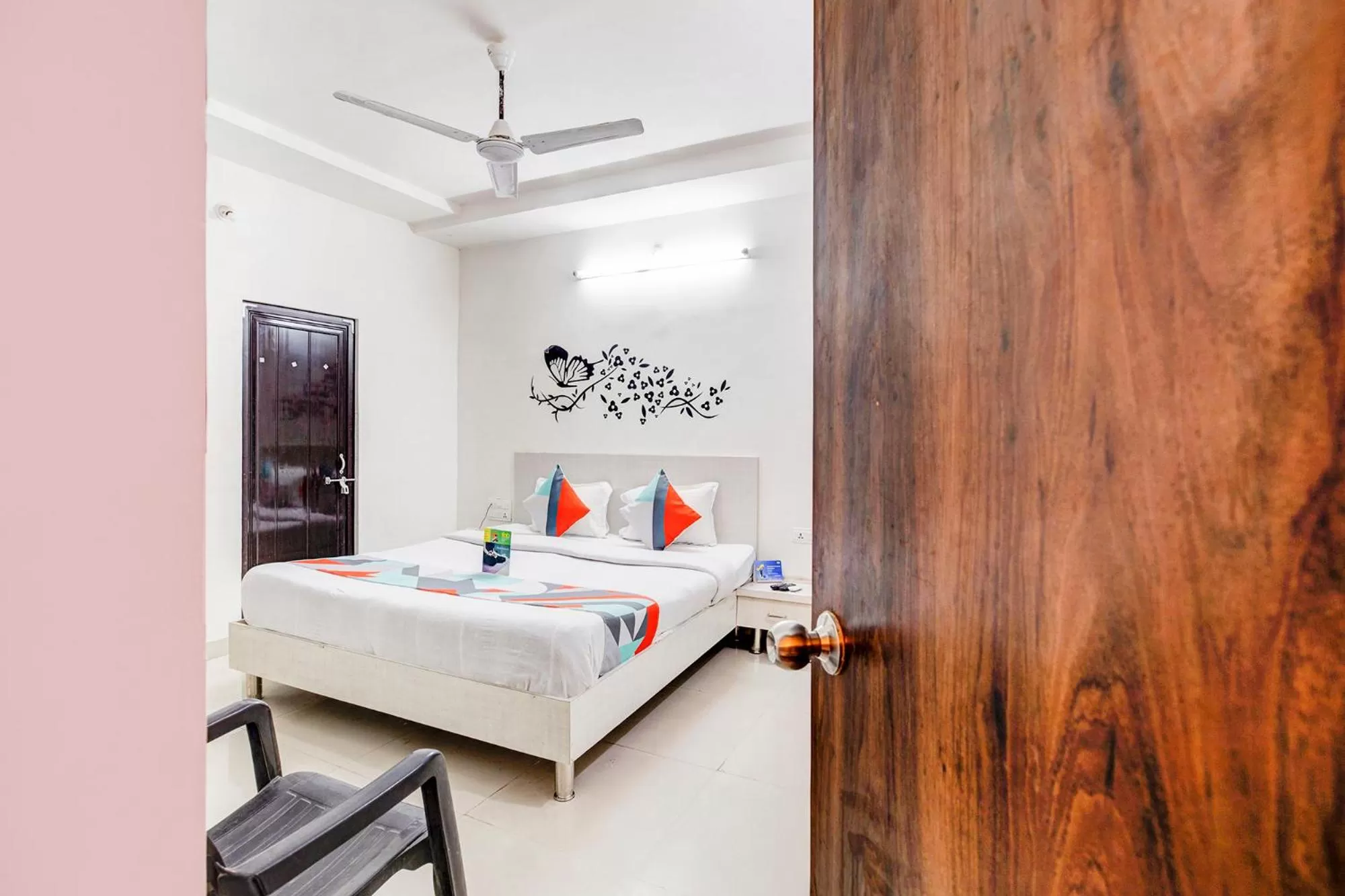 Bedroom in FabHotel Himanshi