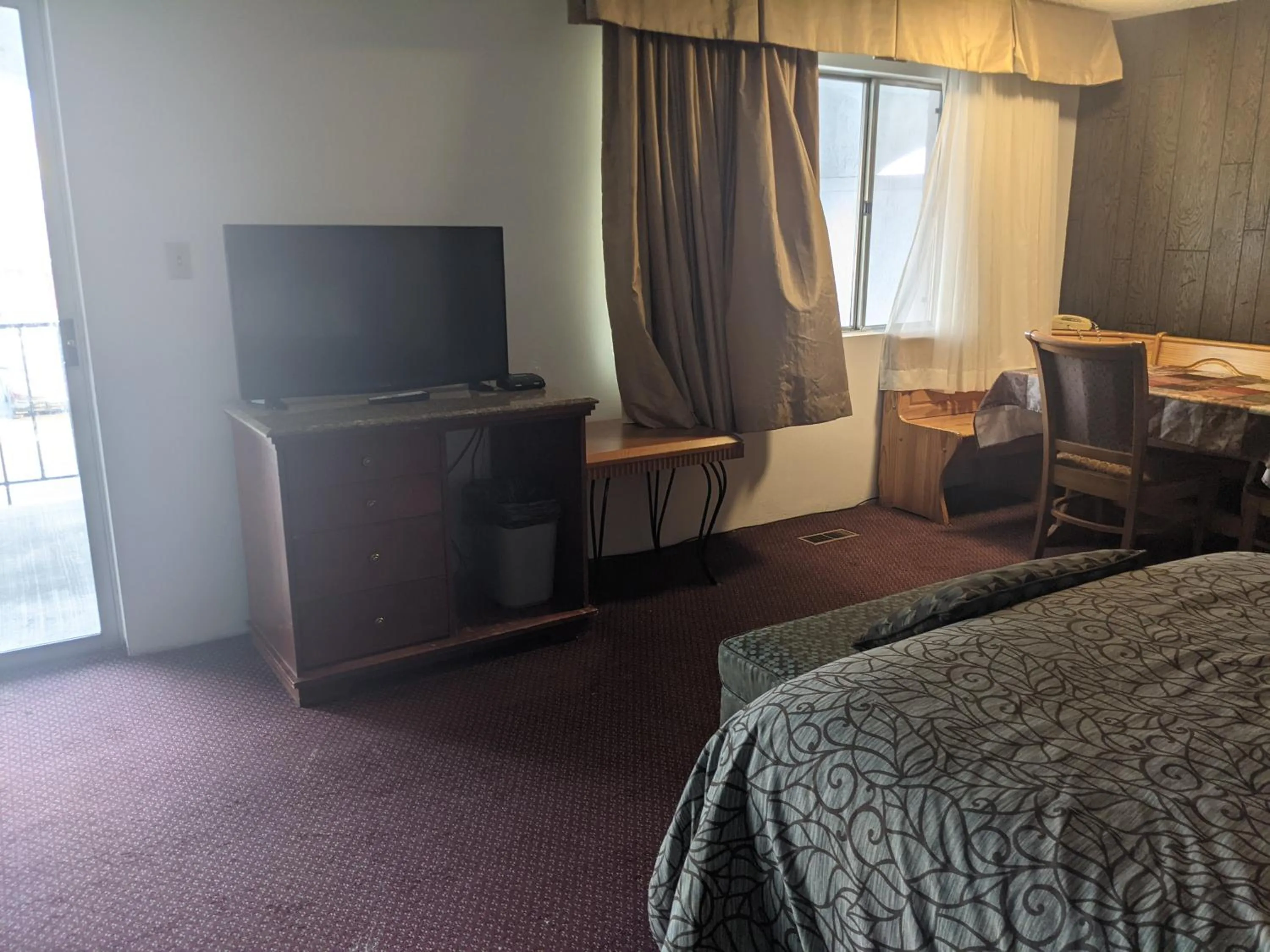 TV and multimedia, Bed in Cabana Inn - Boise