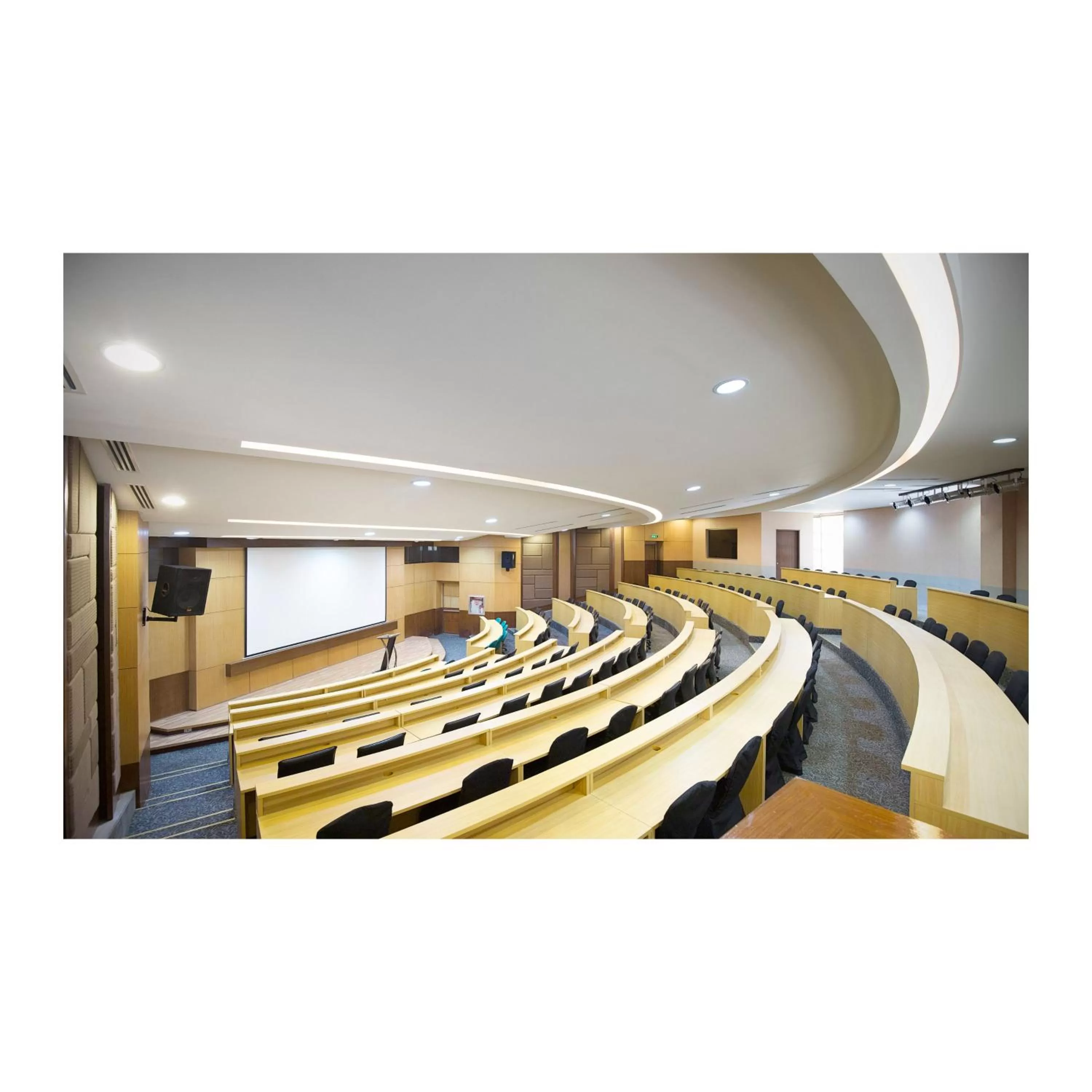 Meeting/conference room in Summit Ridge Tagaytay - Newly Renovated