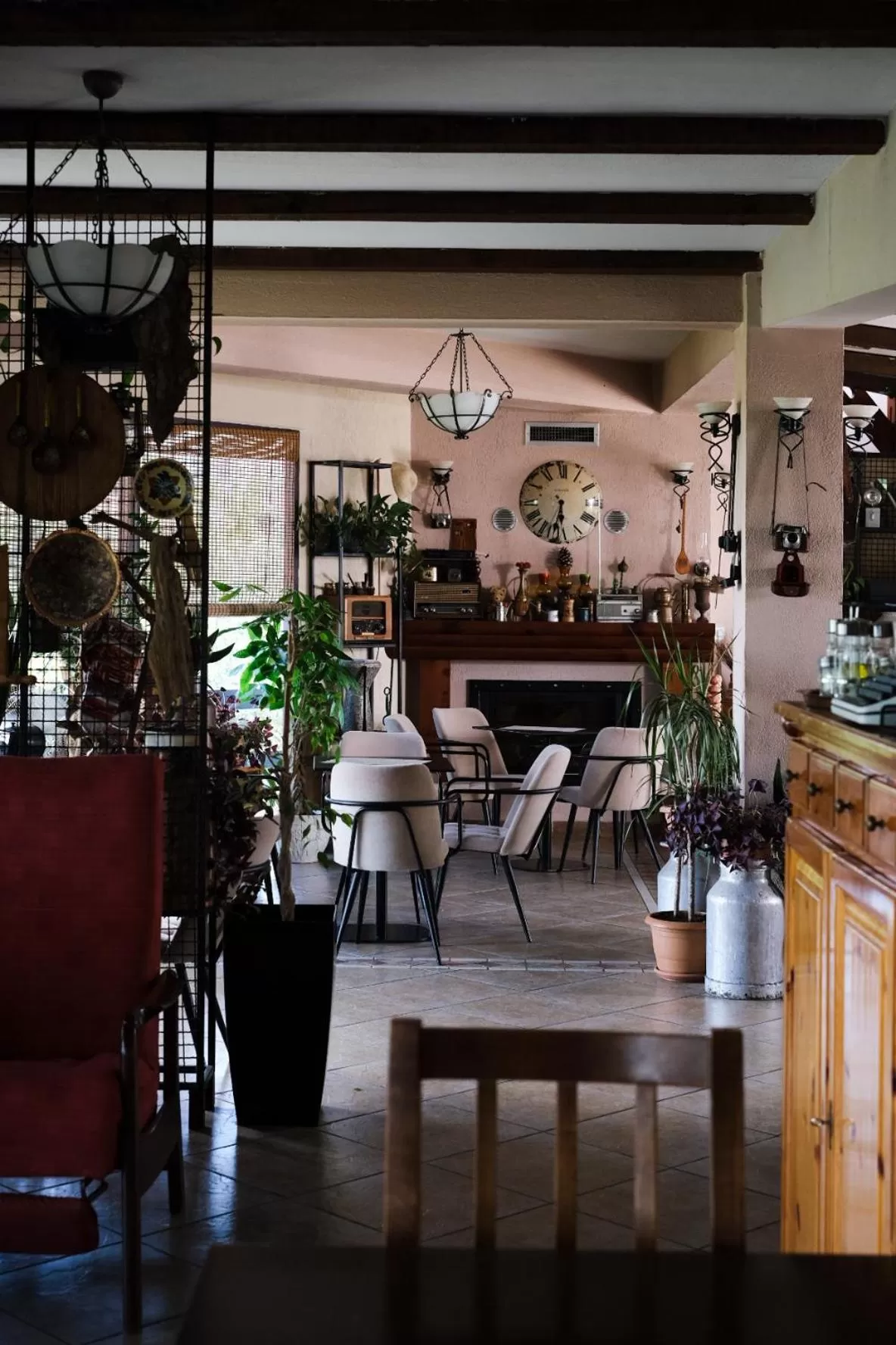 Restaurant/Places to Eat in Hotel Vila Bruci