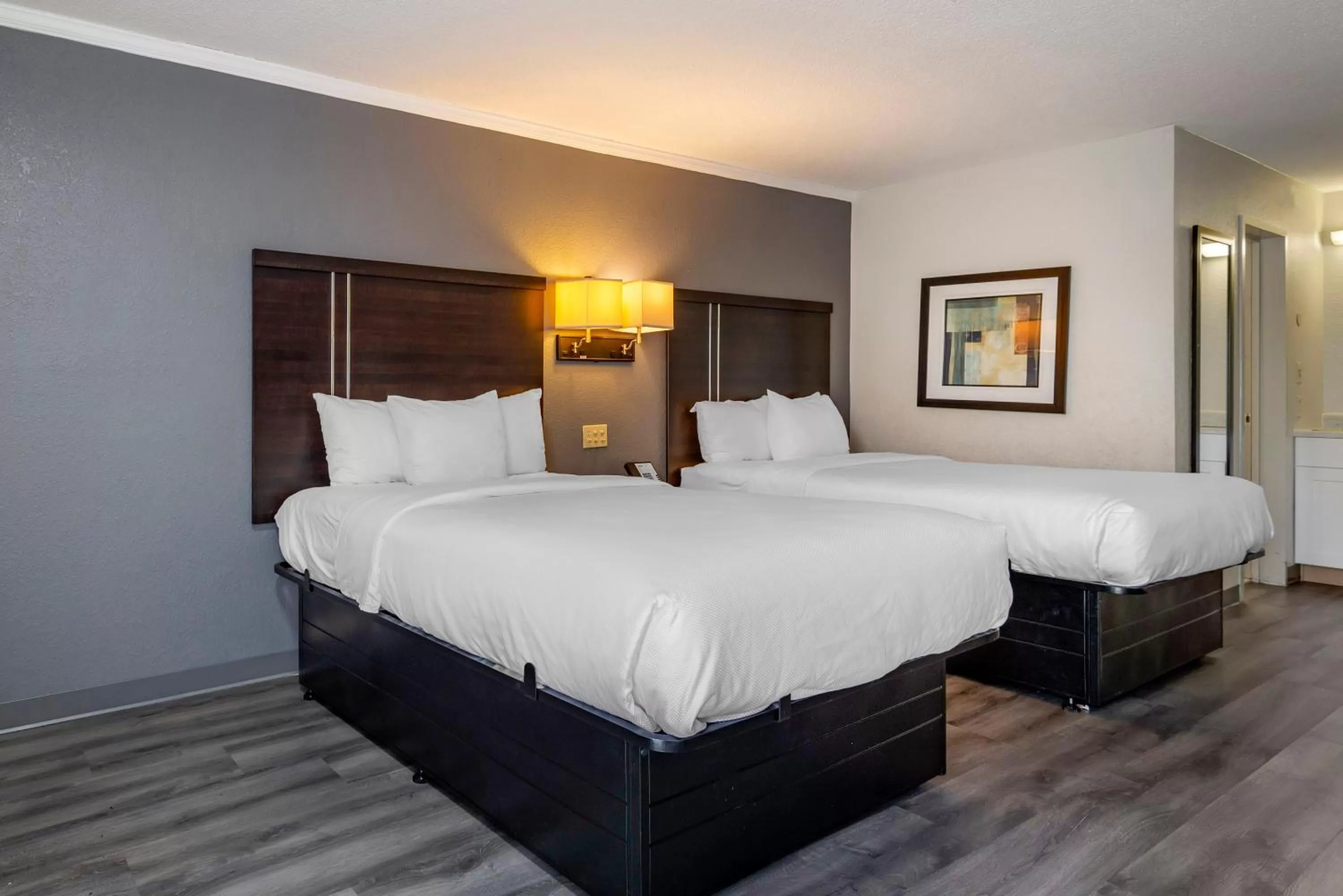 Bed in Suburban Studios Rock Hill Northeast I-77