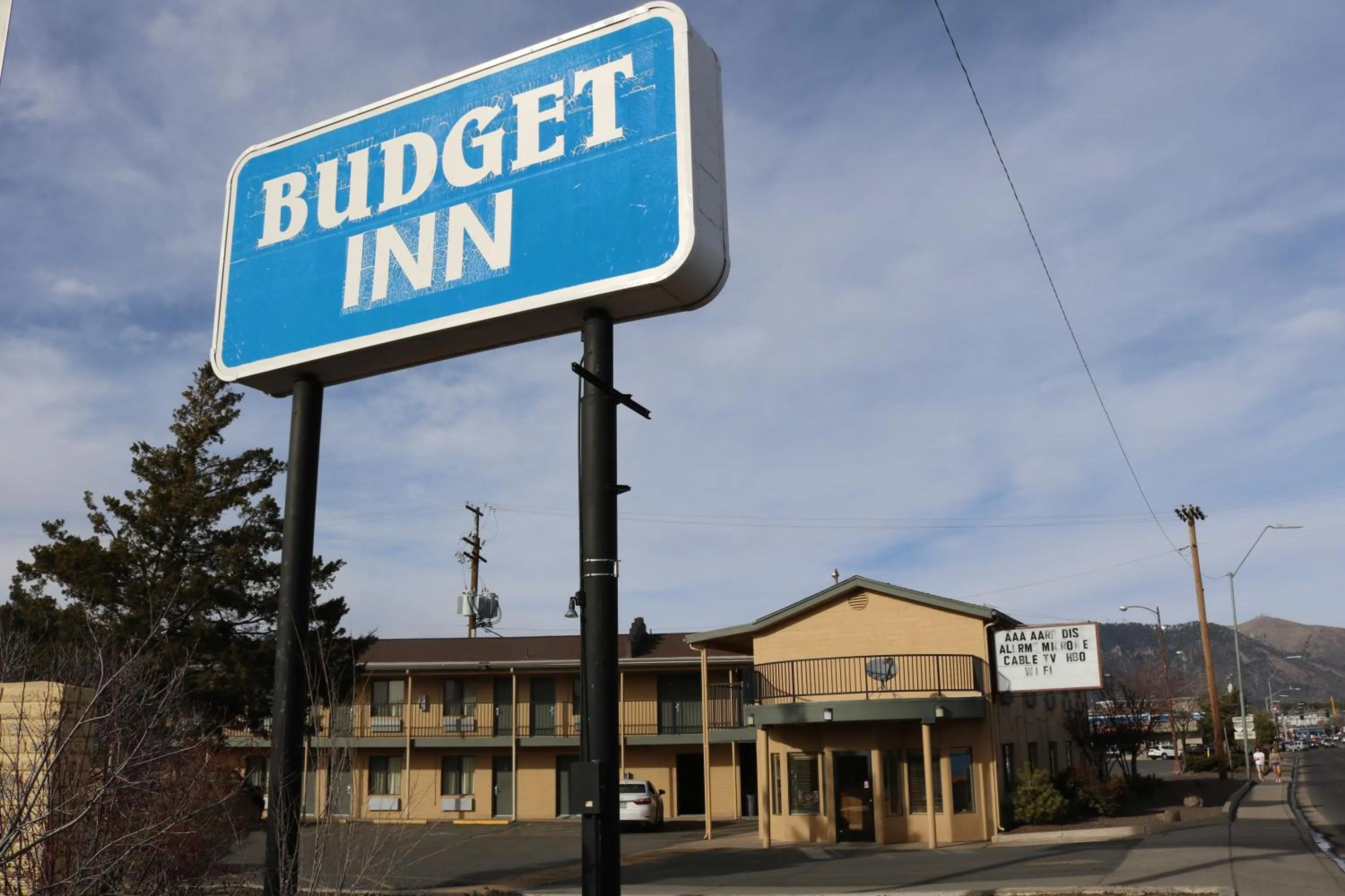 Facade/entrance in Budget Inn Flagstaff