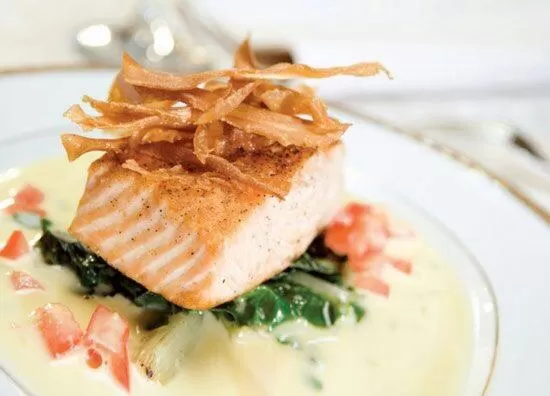 Food and drinks in The Royal Arms Hotel Room Only