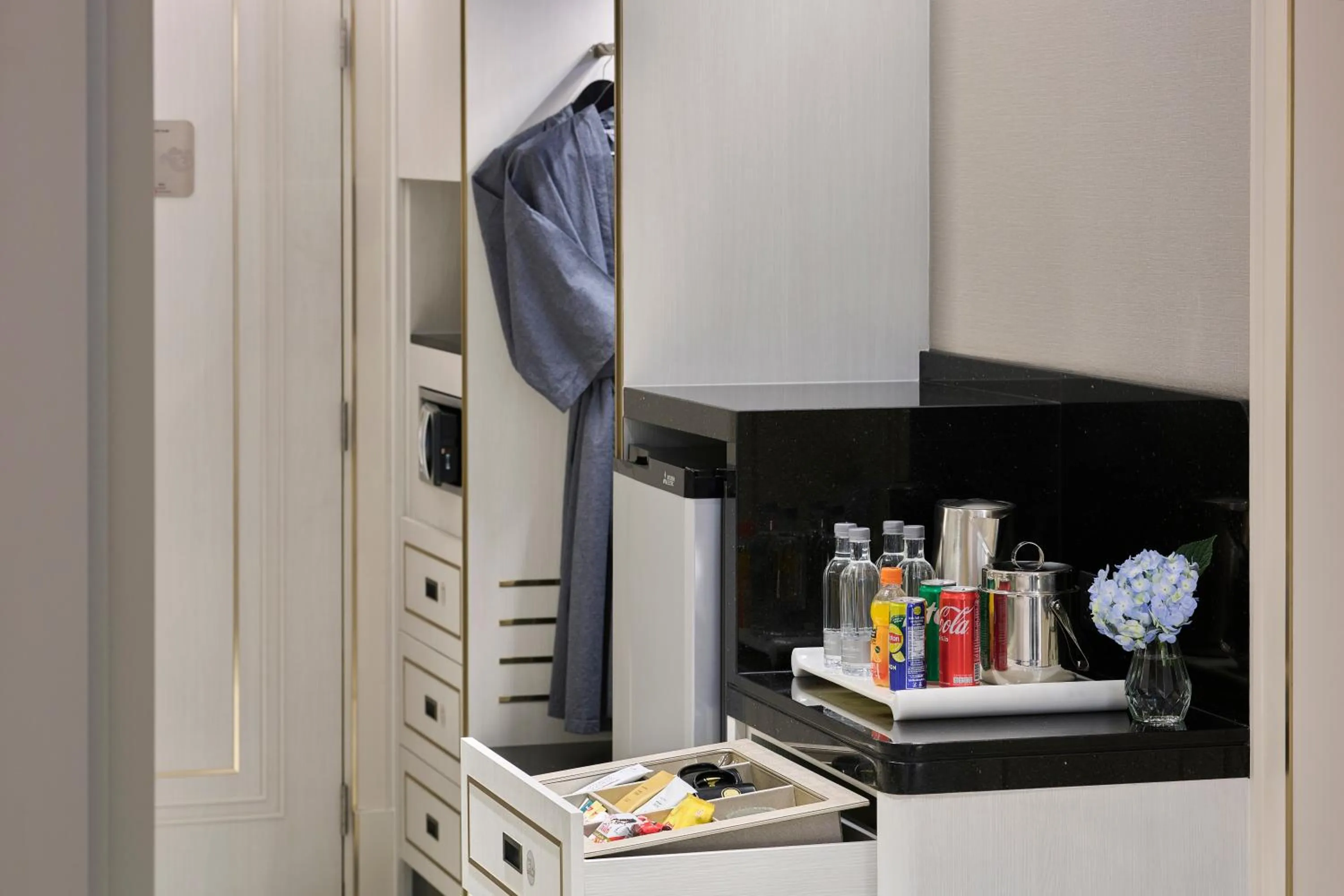 oven in Grande Centre Point Surawong Bangkok