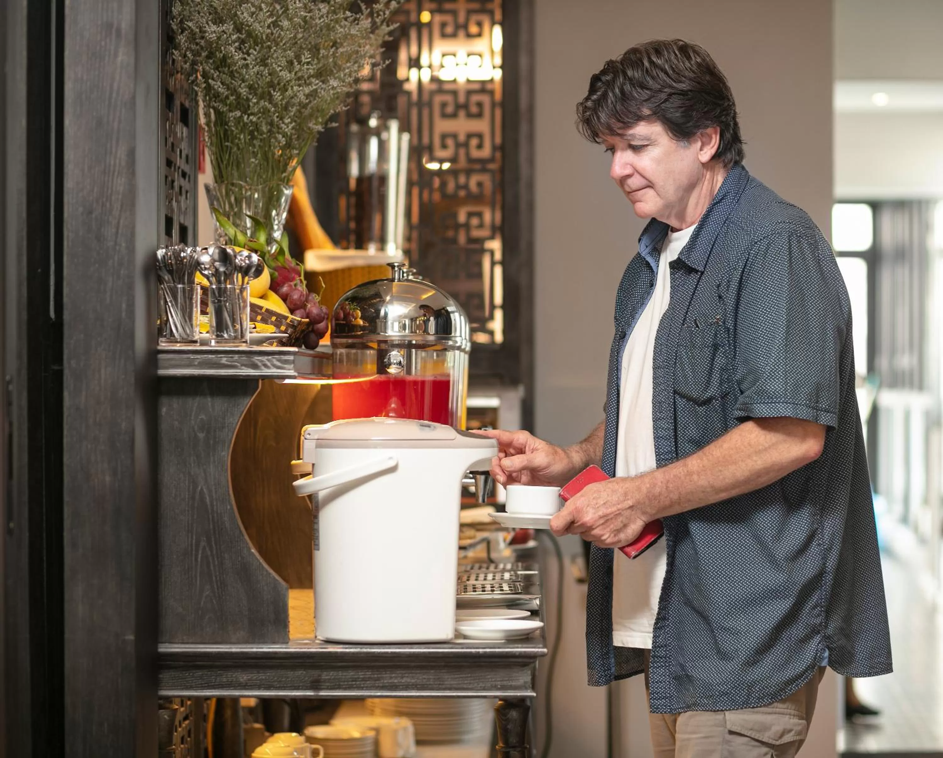 People in Shining Central Hotel & Spa