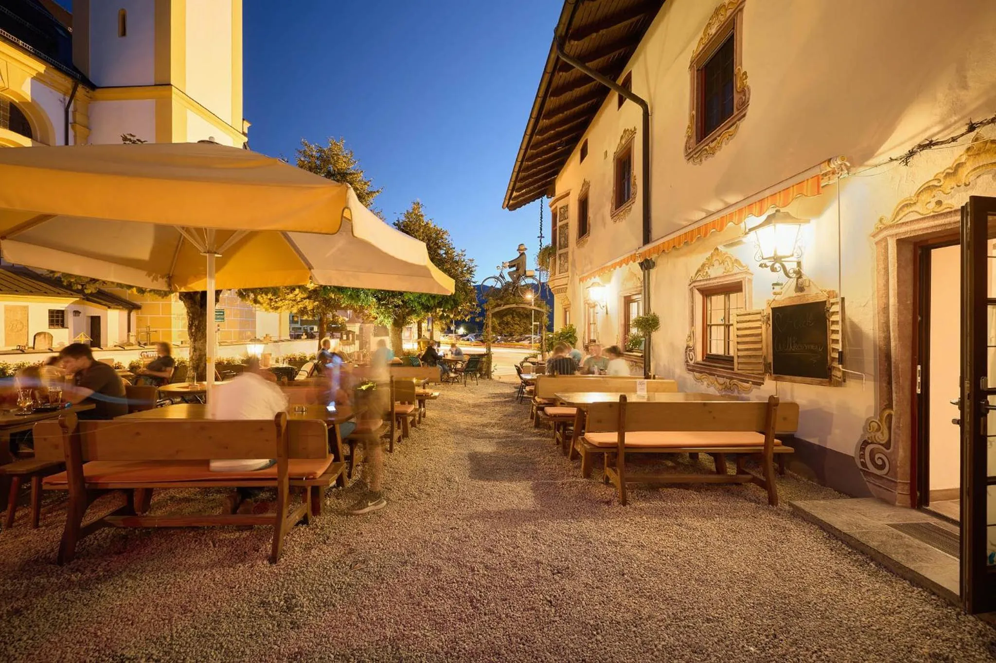 Restaurant/places to eat in Gasthaus Hotel Oberwirt