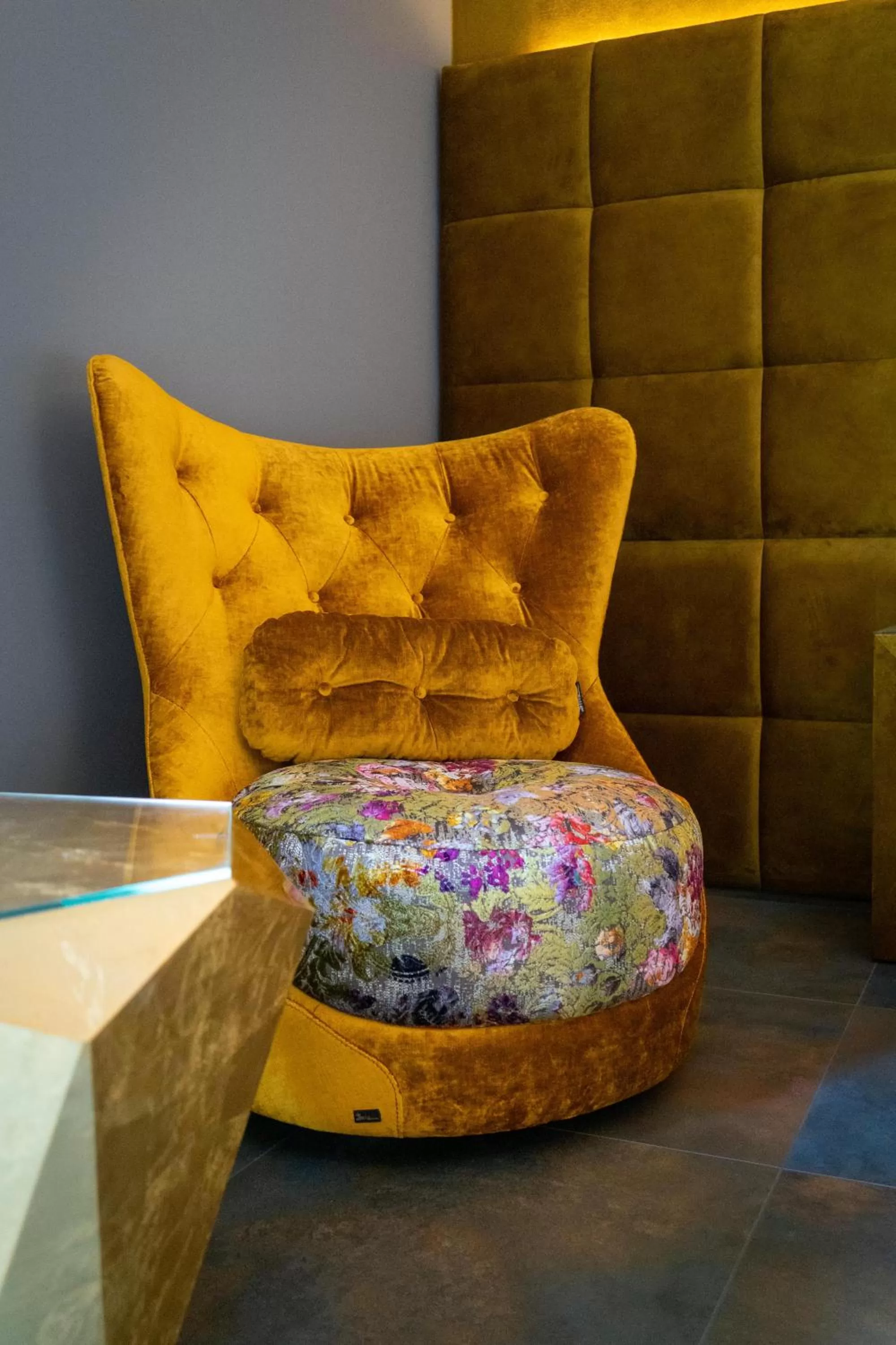 Seating Area in Motel24