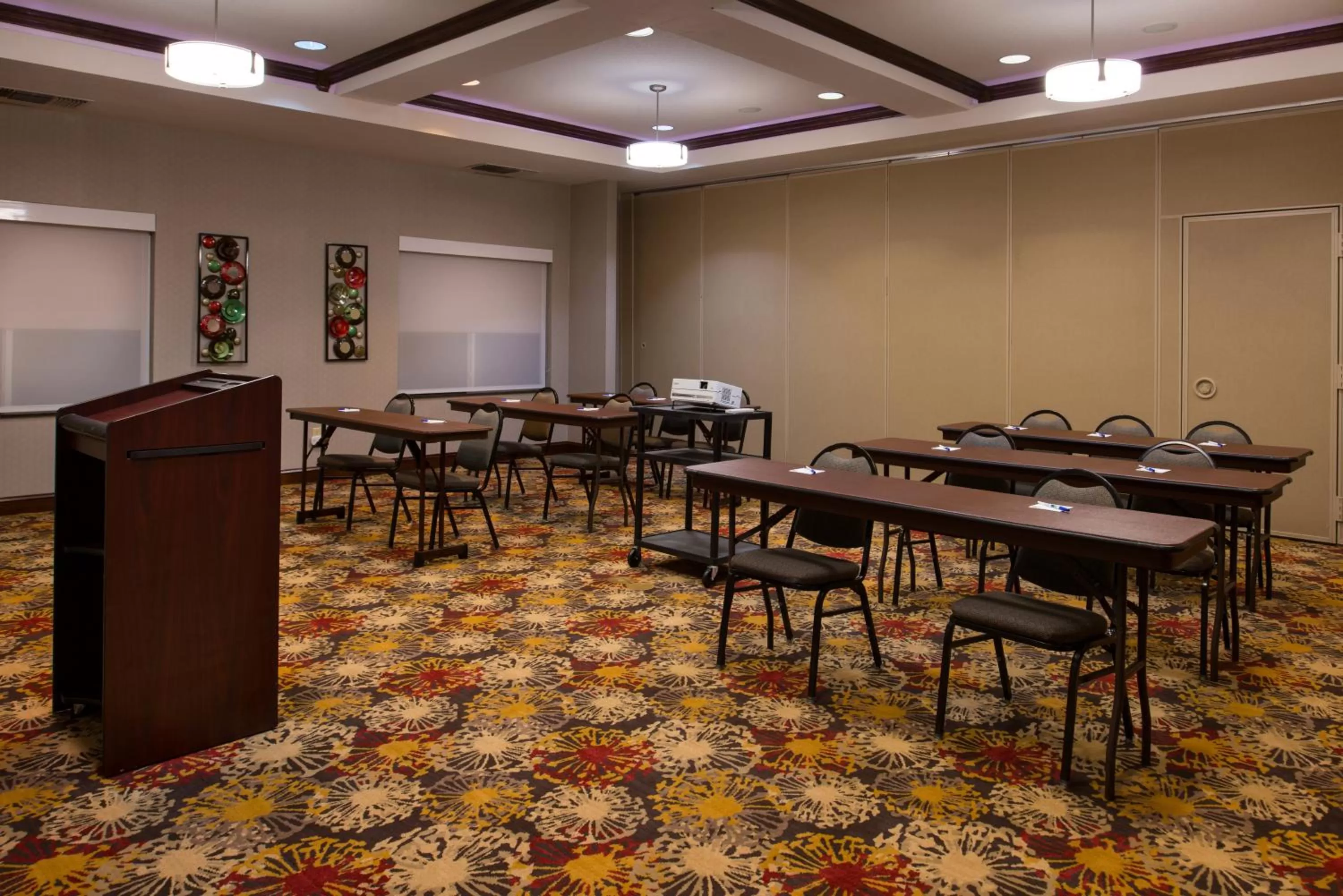Meeting/conference room in Holiday Inn Express & Suites Pittsburg by IHG