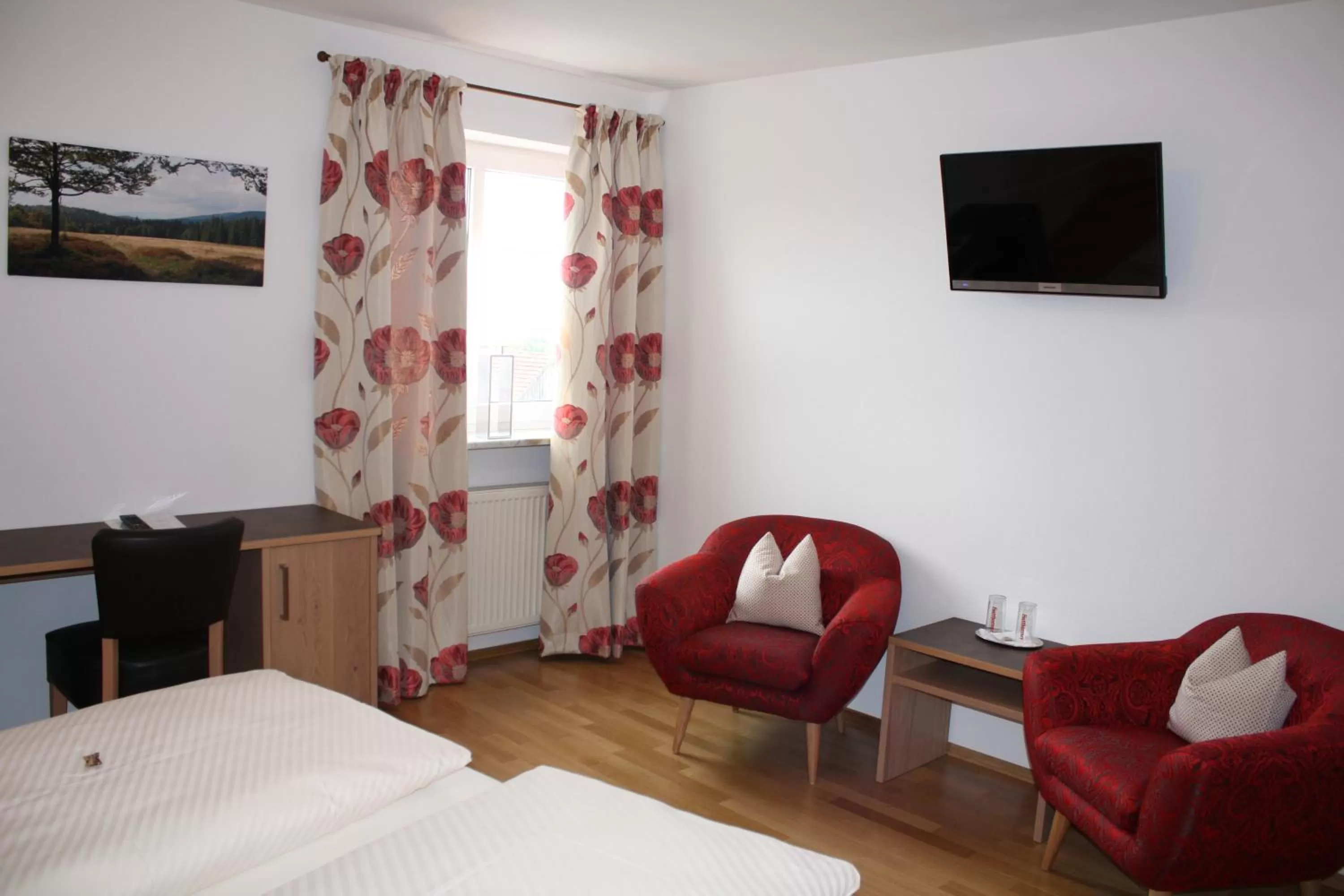 Photo of the whole room, Seating Area in Bäckerei Konditorei Frühstückspension WAGNER
