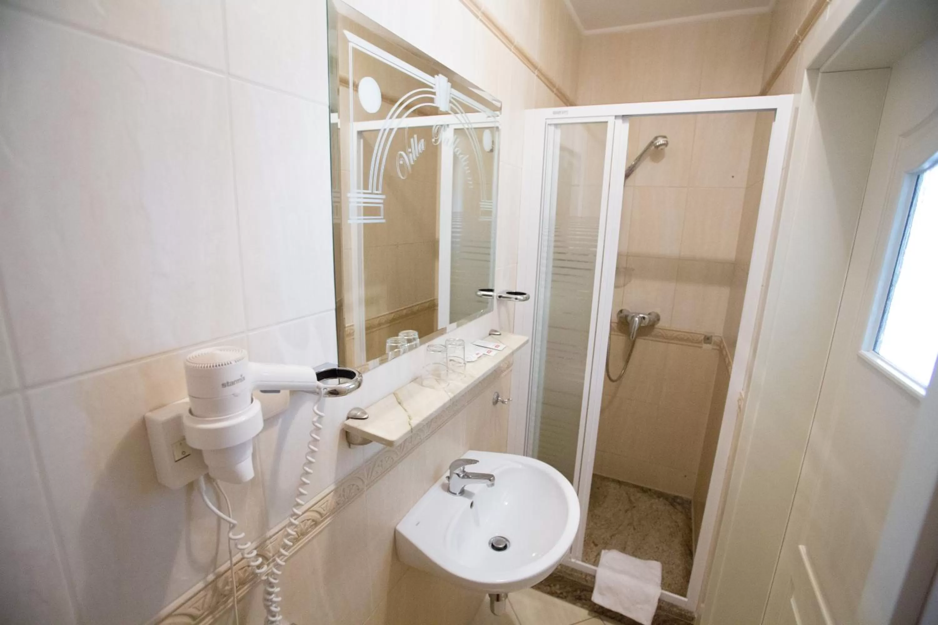 Bathroom in Villa Palladium