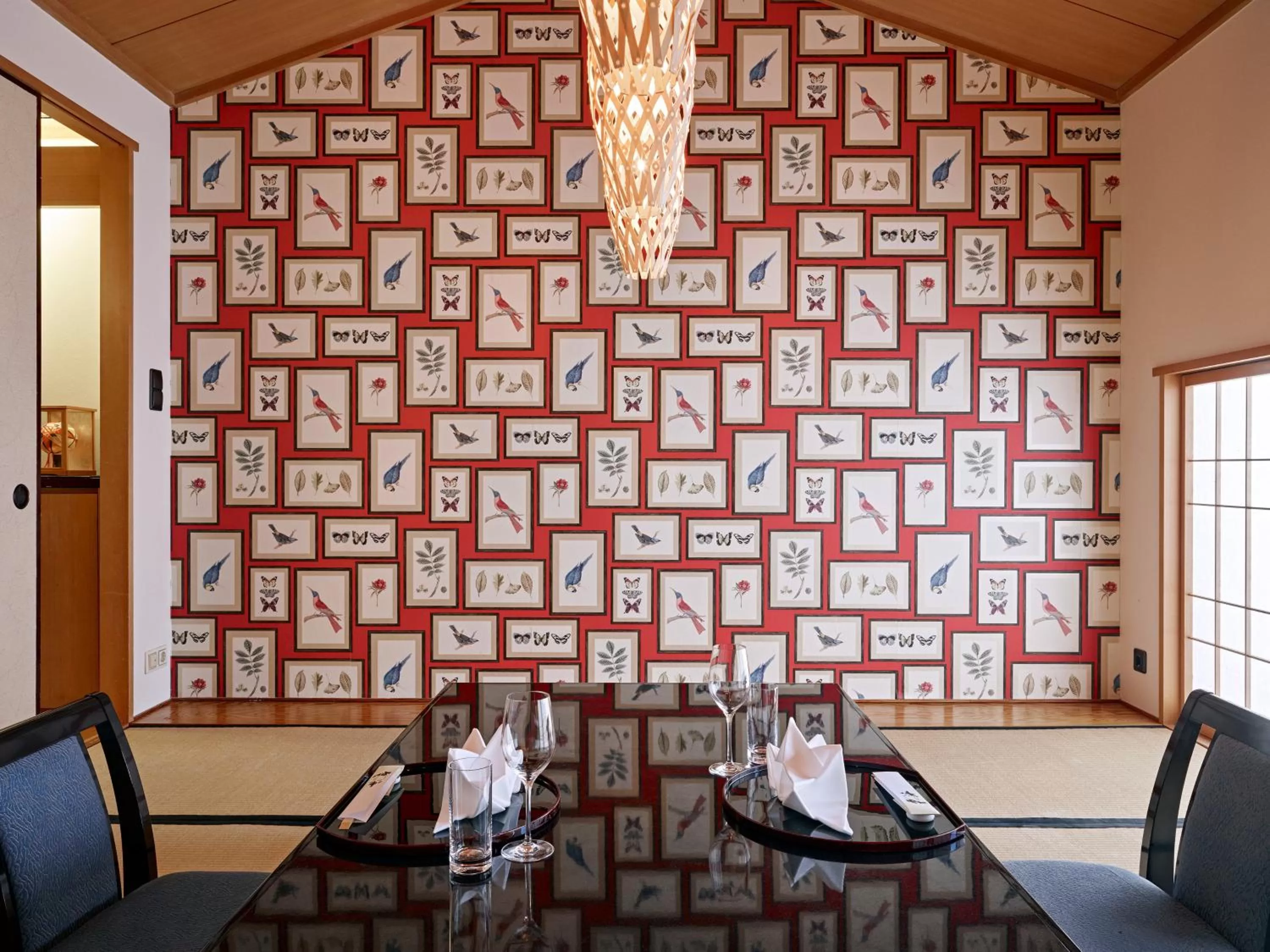 Restaurant/places to eat in Grand Hotel Wien