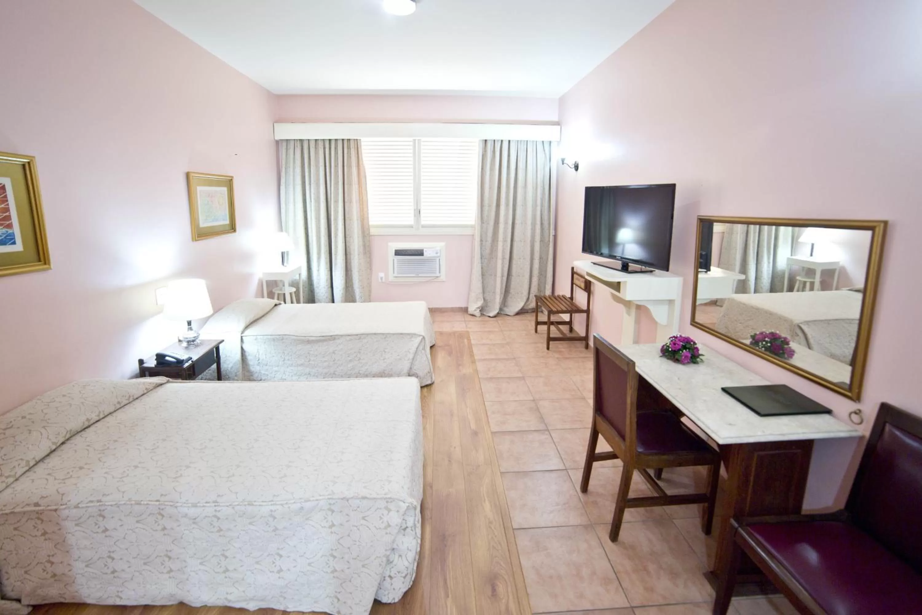 Photo of the whole room, Bed in Dayrell Hotel e Centro de Convenções