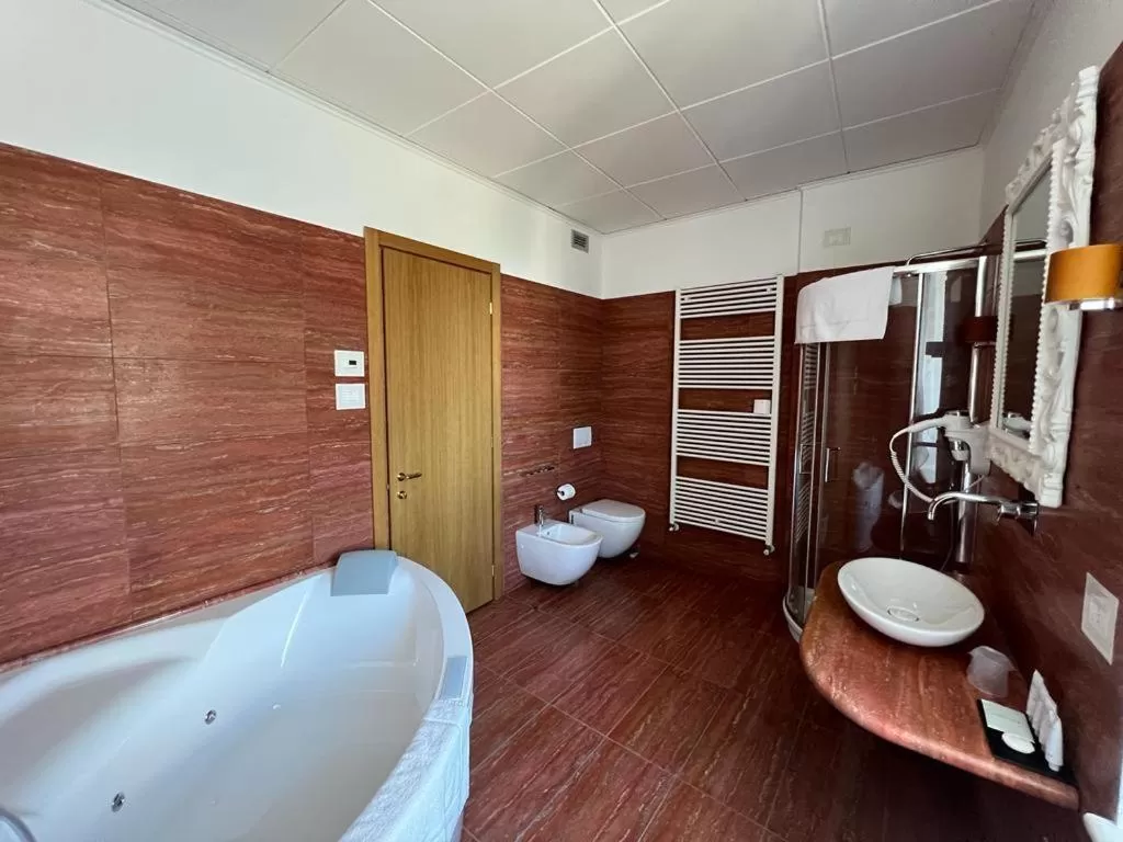 Shower in Domus Stella Maris - Casa per Ferie