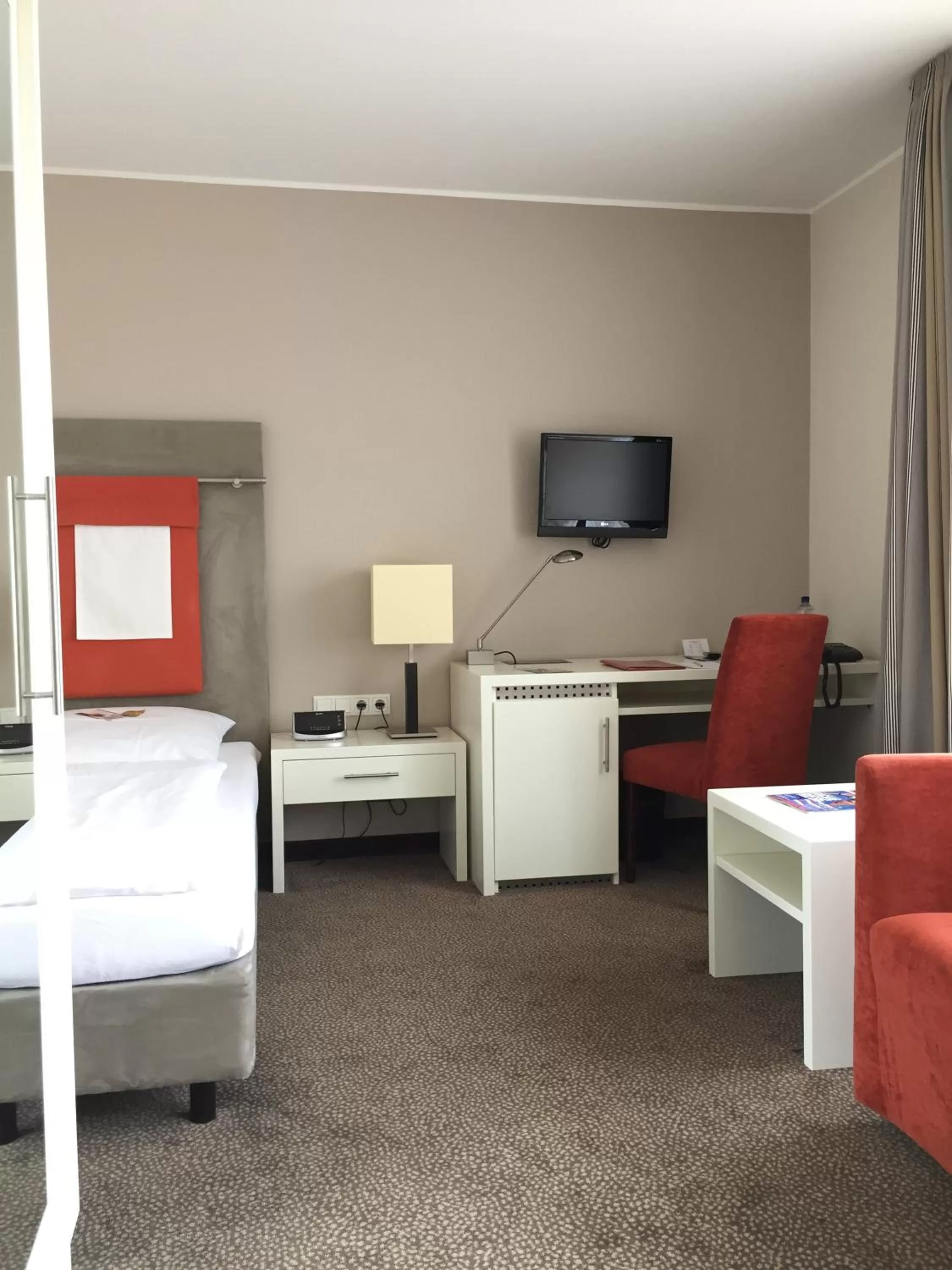 Seating area, Bed in Hotel Westfalen Hof