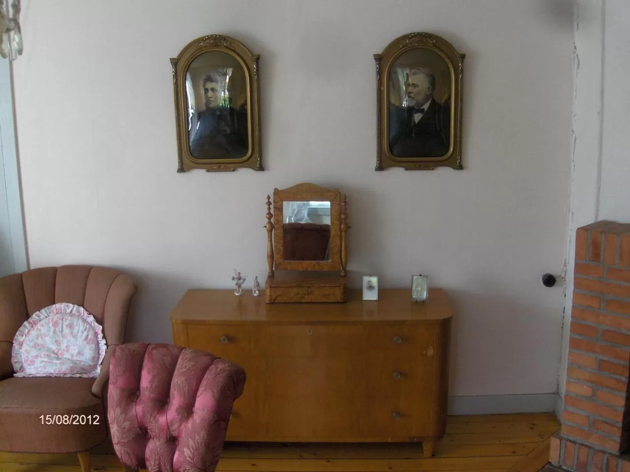 TV/Entertainment Center in Mälby Säteri B&B