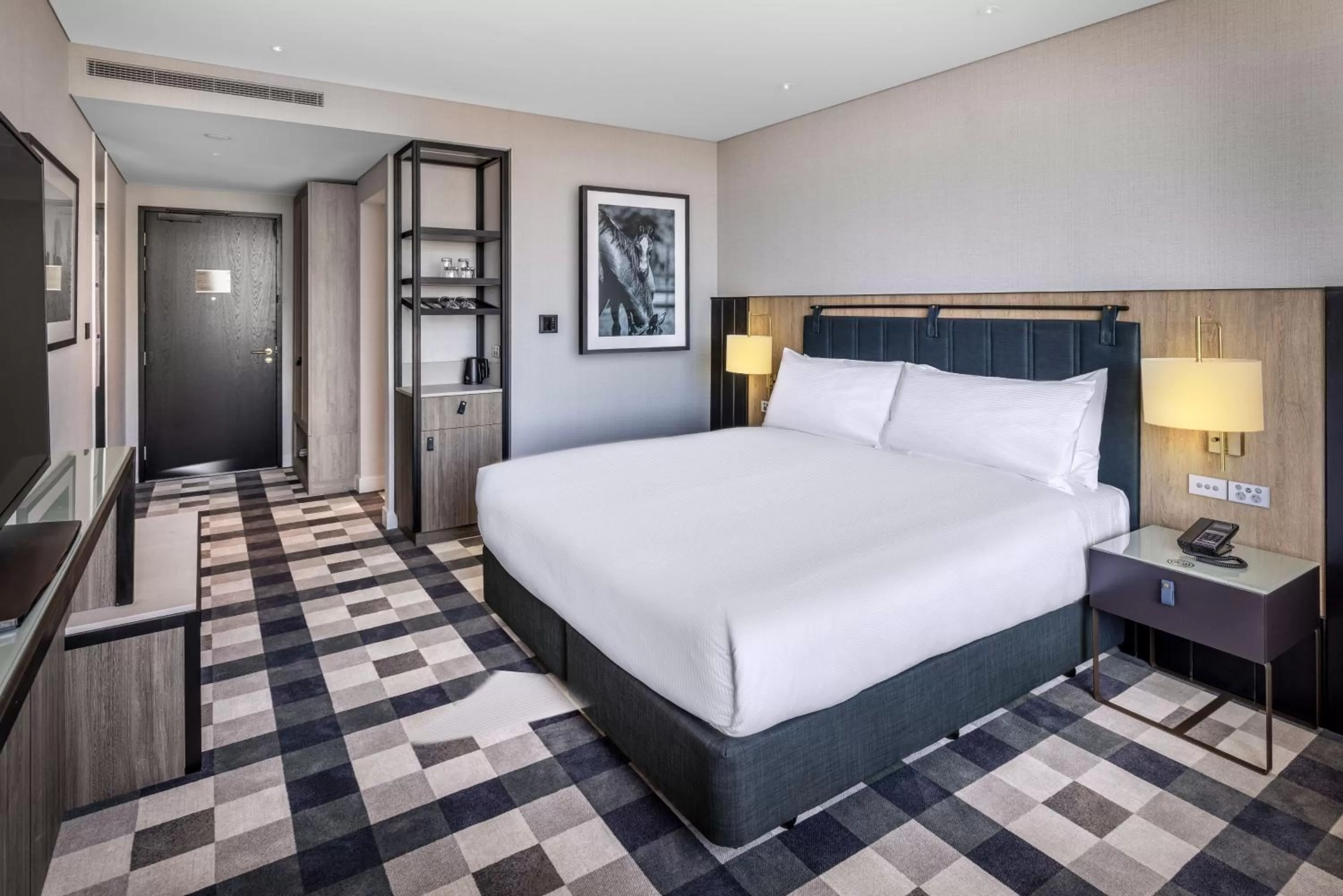 Bed in DoubleTree By Hilton Auckland Karaka