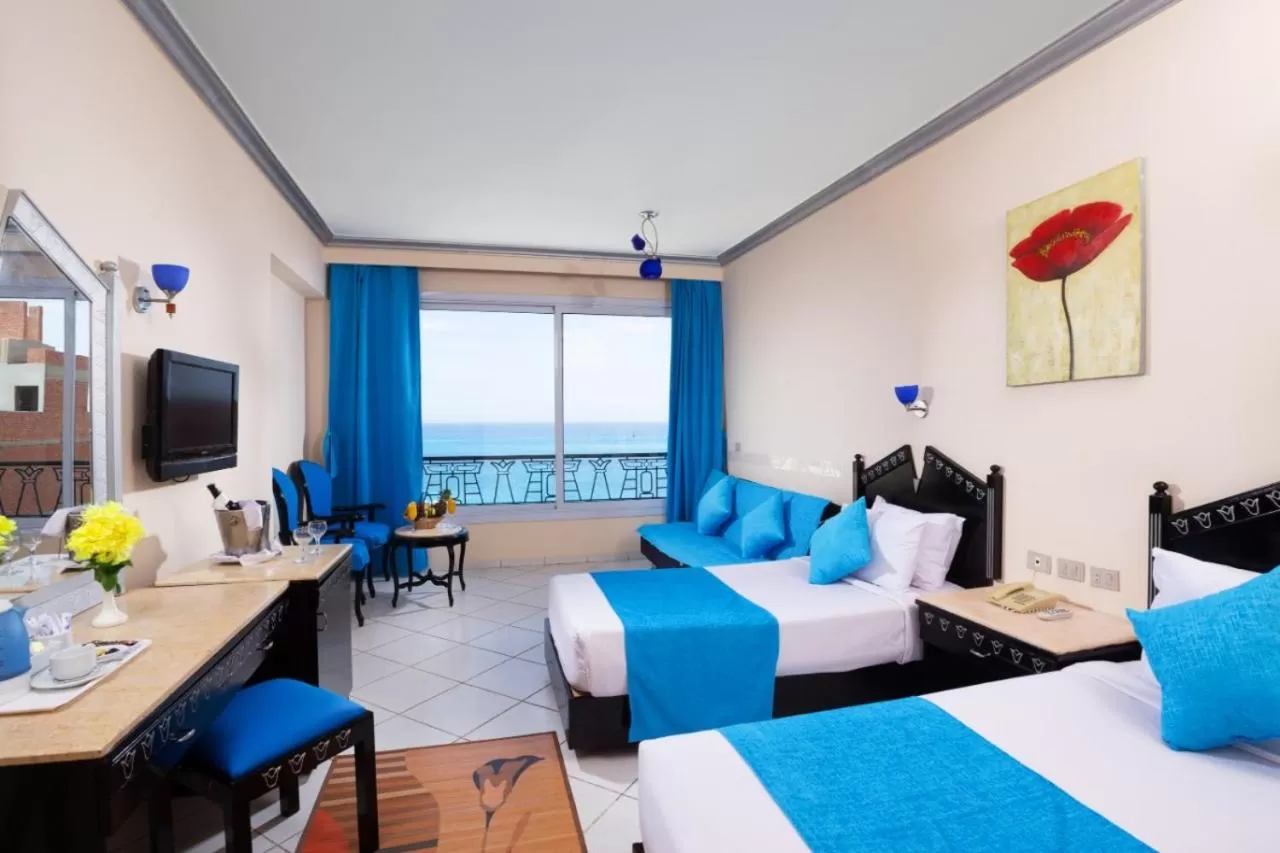 Photo of the whole room, Bed in King Tut Aqua Park Beach Resort
