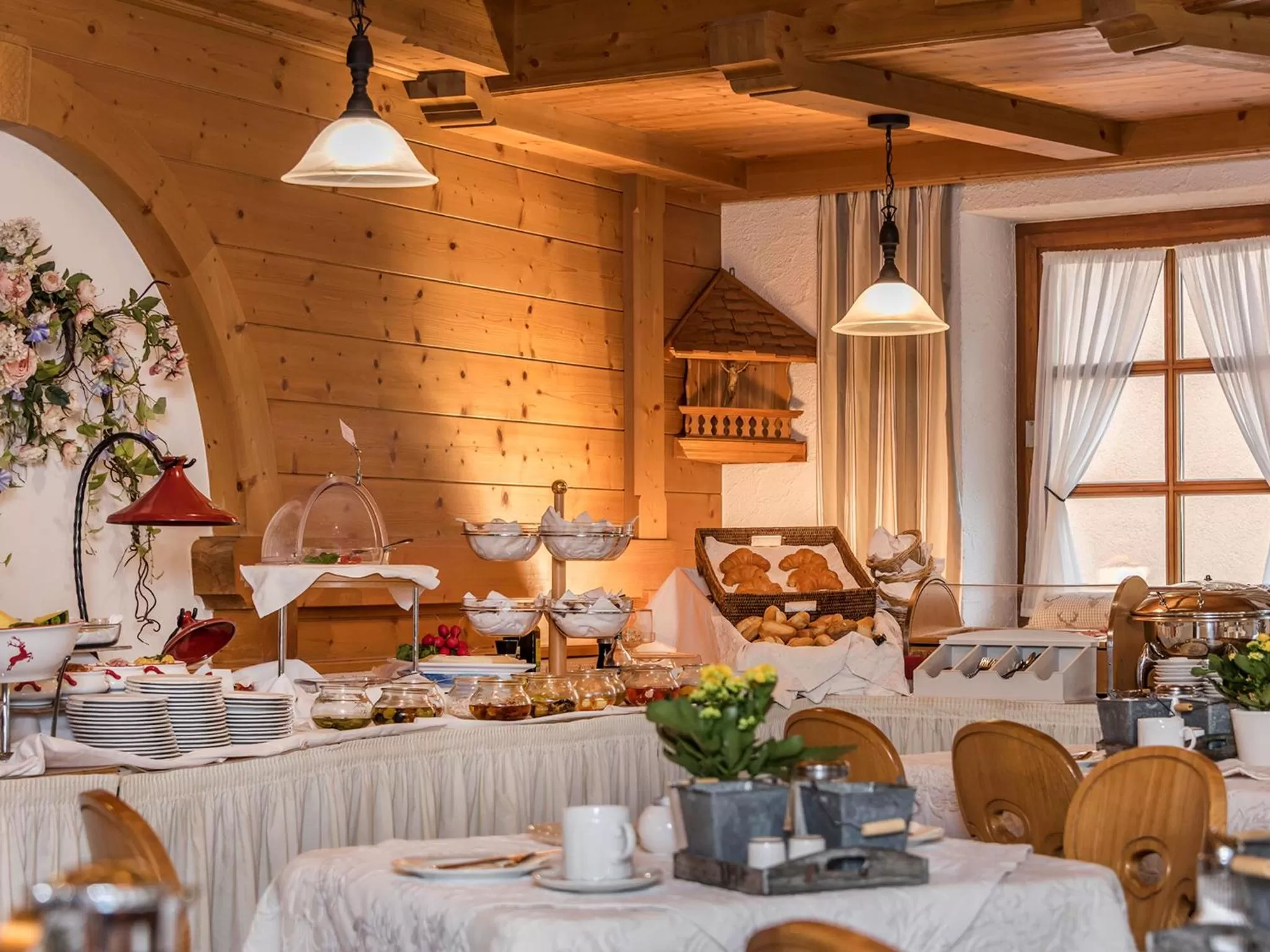 Buffet breakfast, Restaurant/Places to Eat in Hotel Mutz