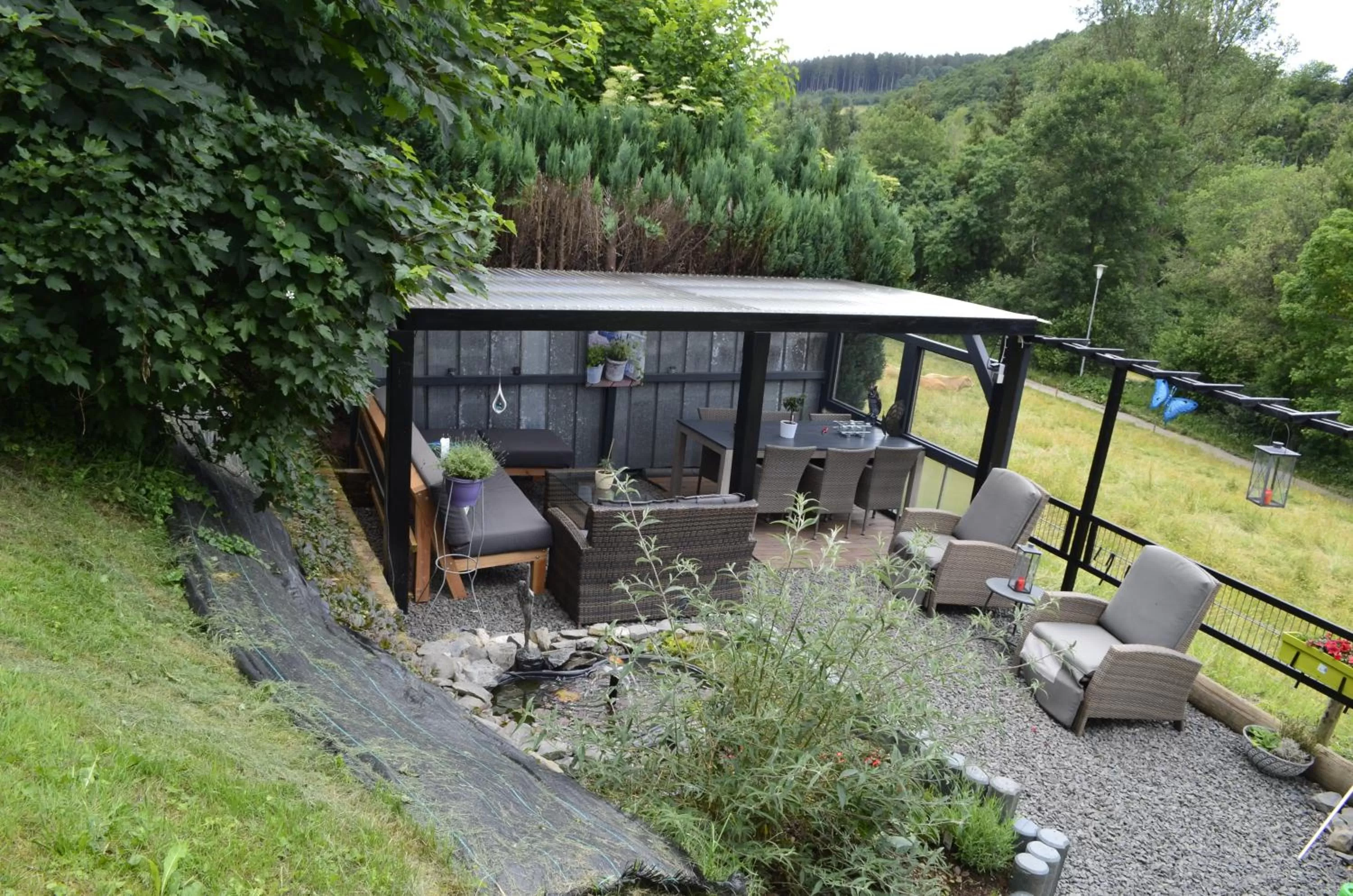 Garden in Sunrise B&B Hellenthal