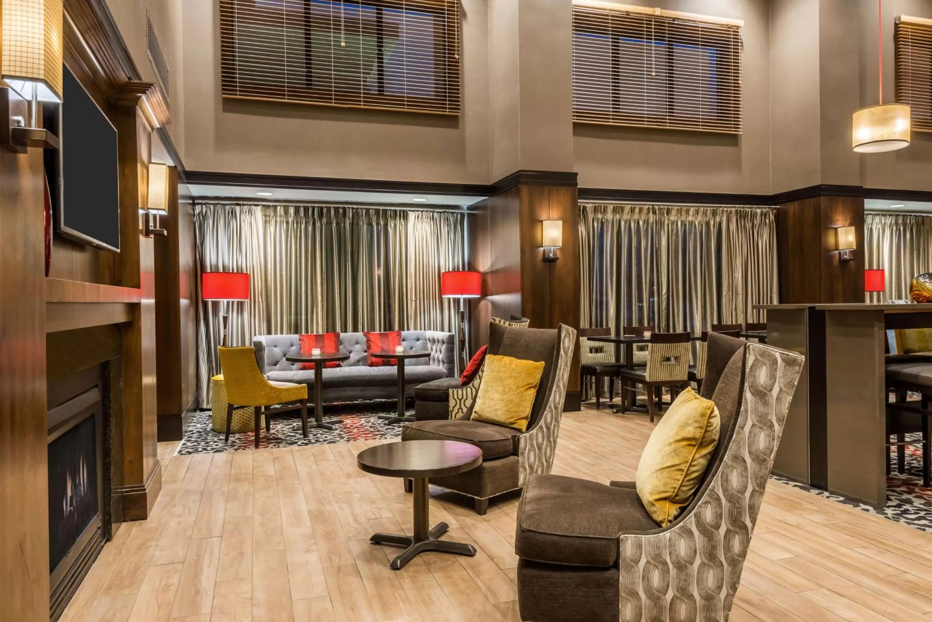 Lobby or reception in Hampton Inn & Suites Columbus Polaris