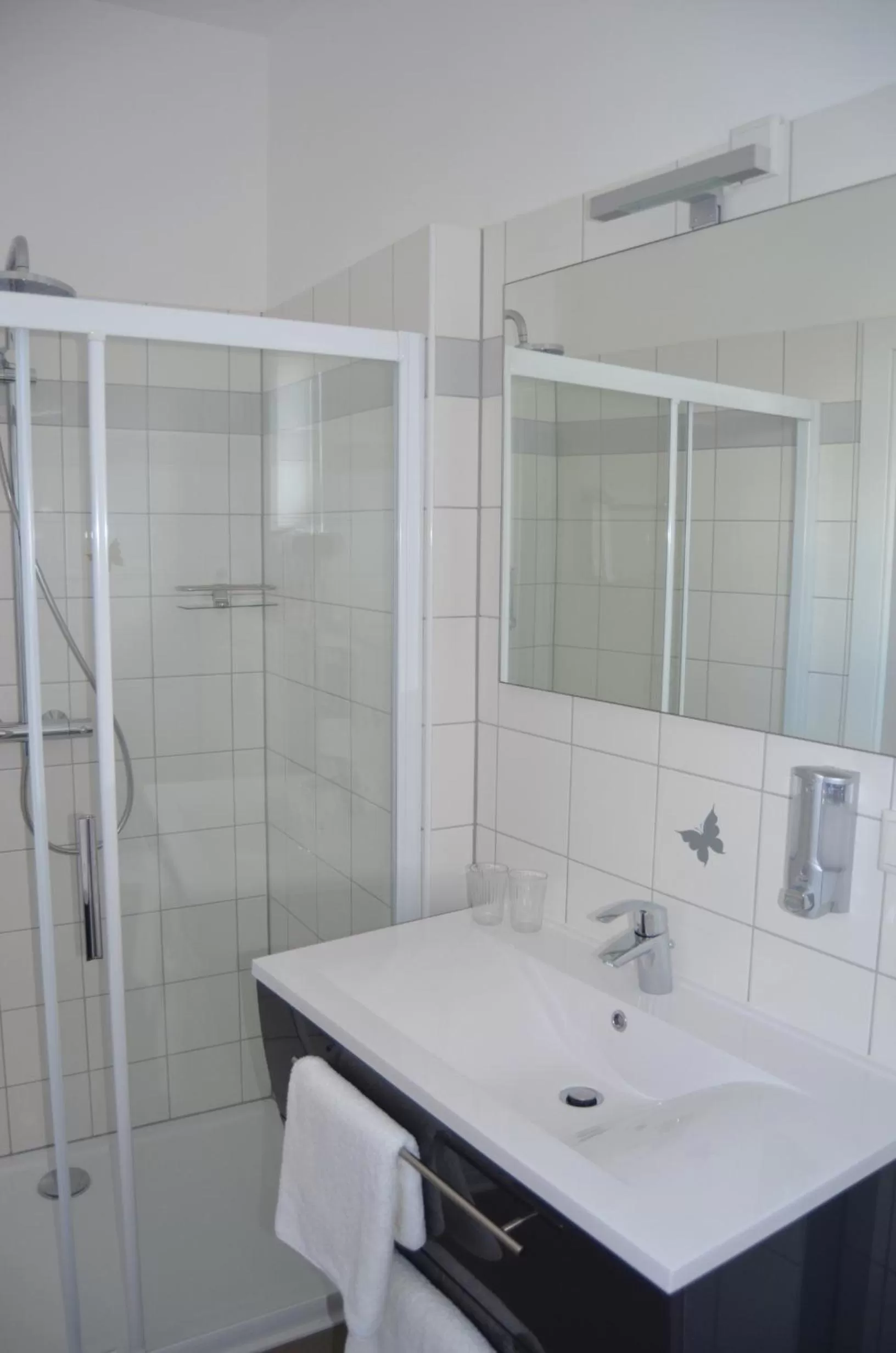 Shower, Bathroom in Pension zum Strell