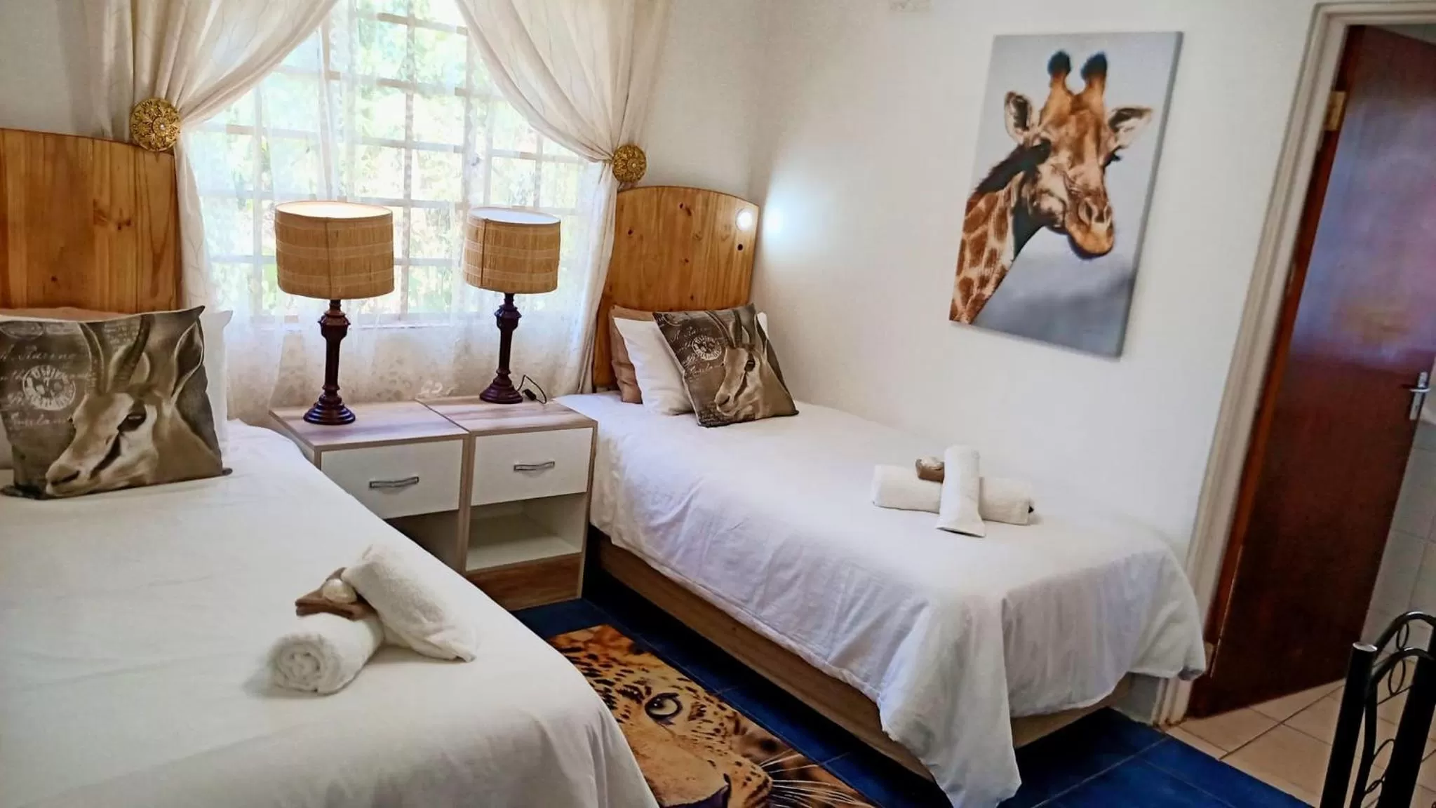 Bed in Queensburgh B&B or Self Catering