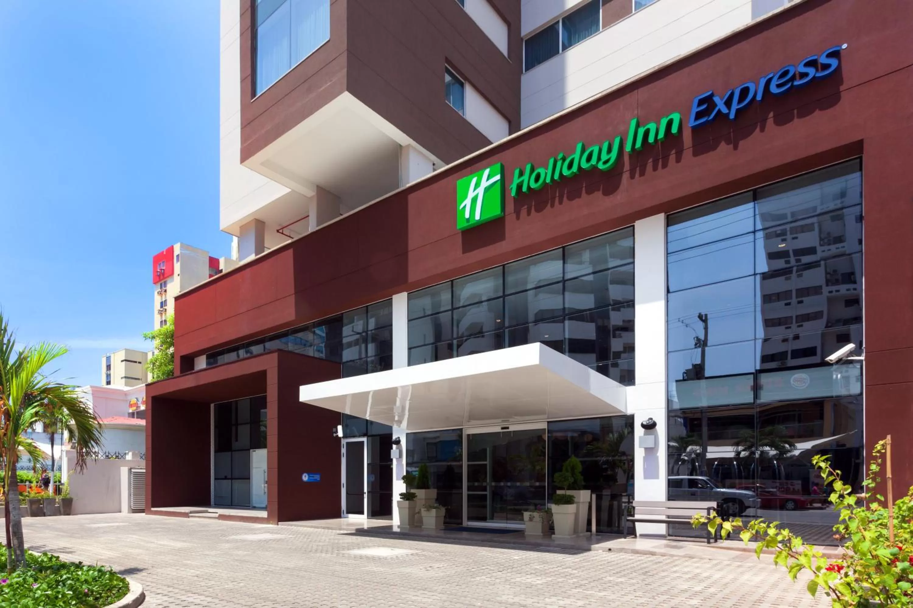 Property building in Holiday Inn Express - Cartagena Bocagrande by IHG
