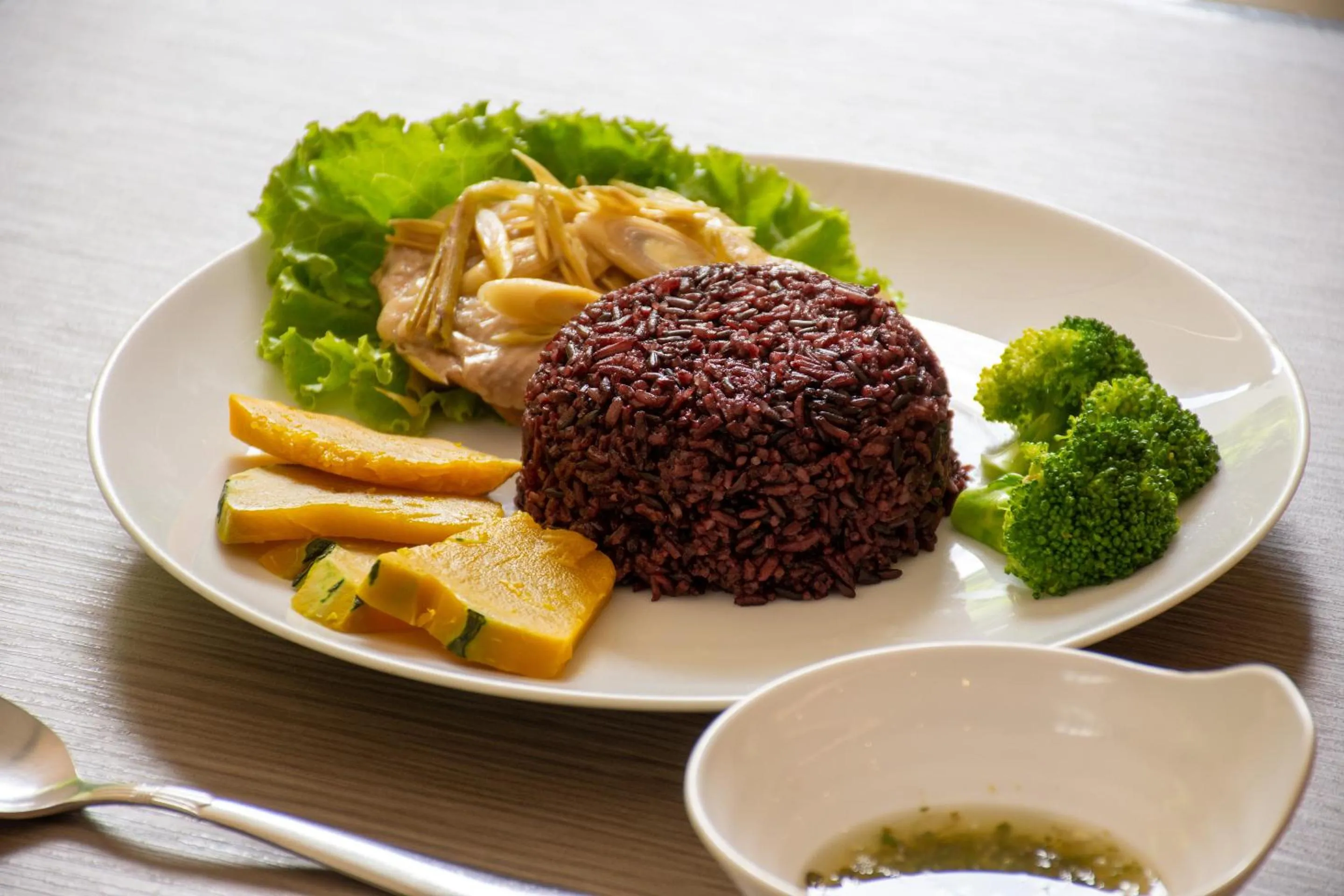 Asian breakfast in Tango Vibrant Living Hotel - SHA Extra Plus