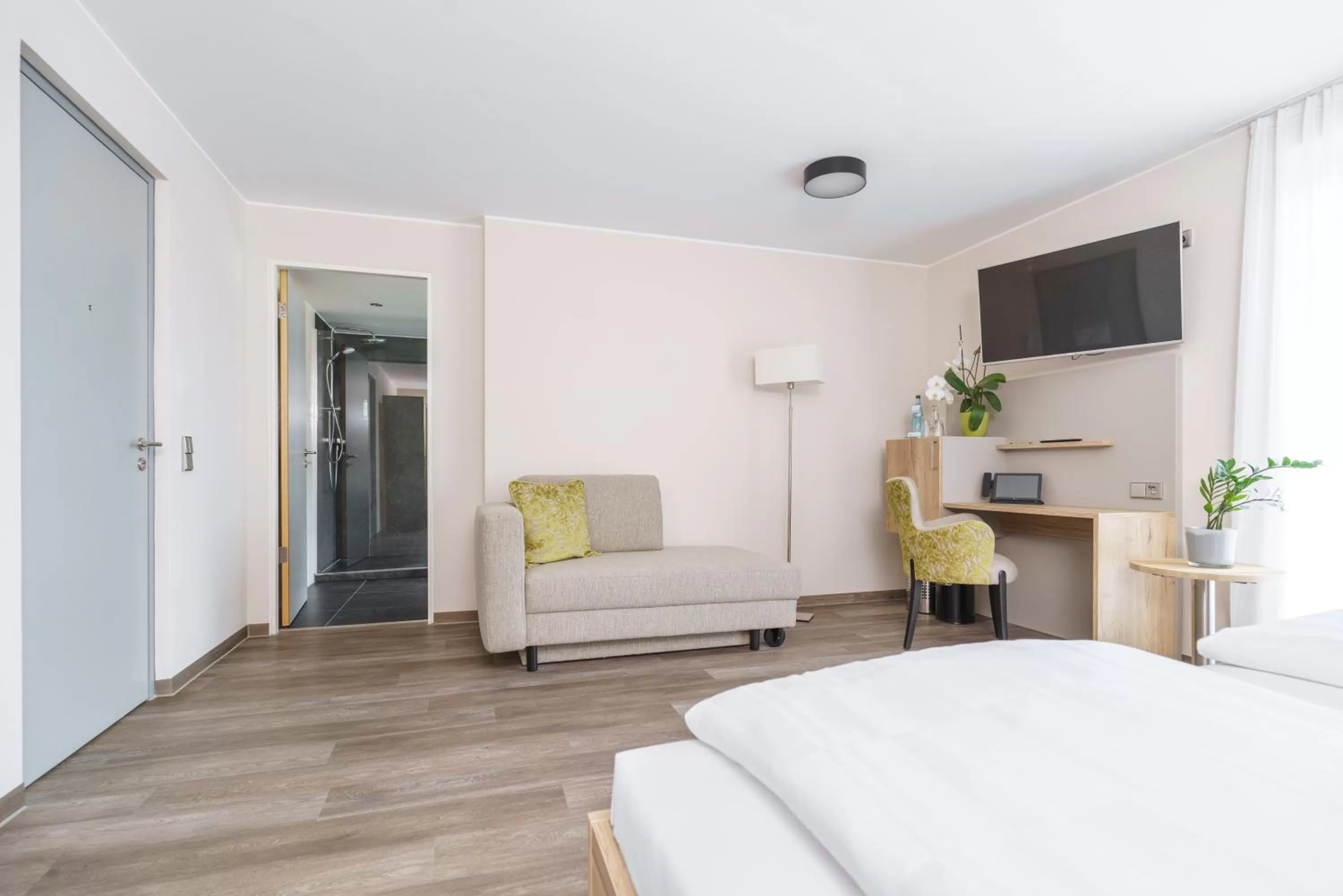 Bed in Hotel Forsthaus Grüna Betreibergesellschaft mbH