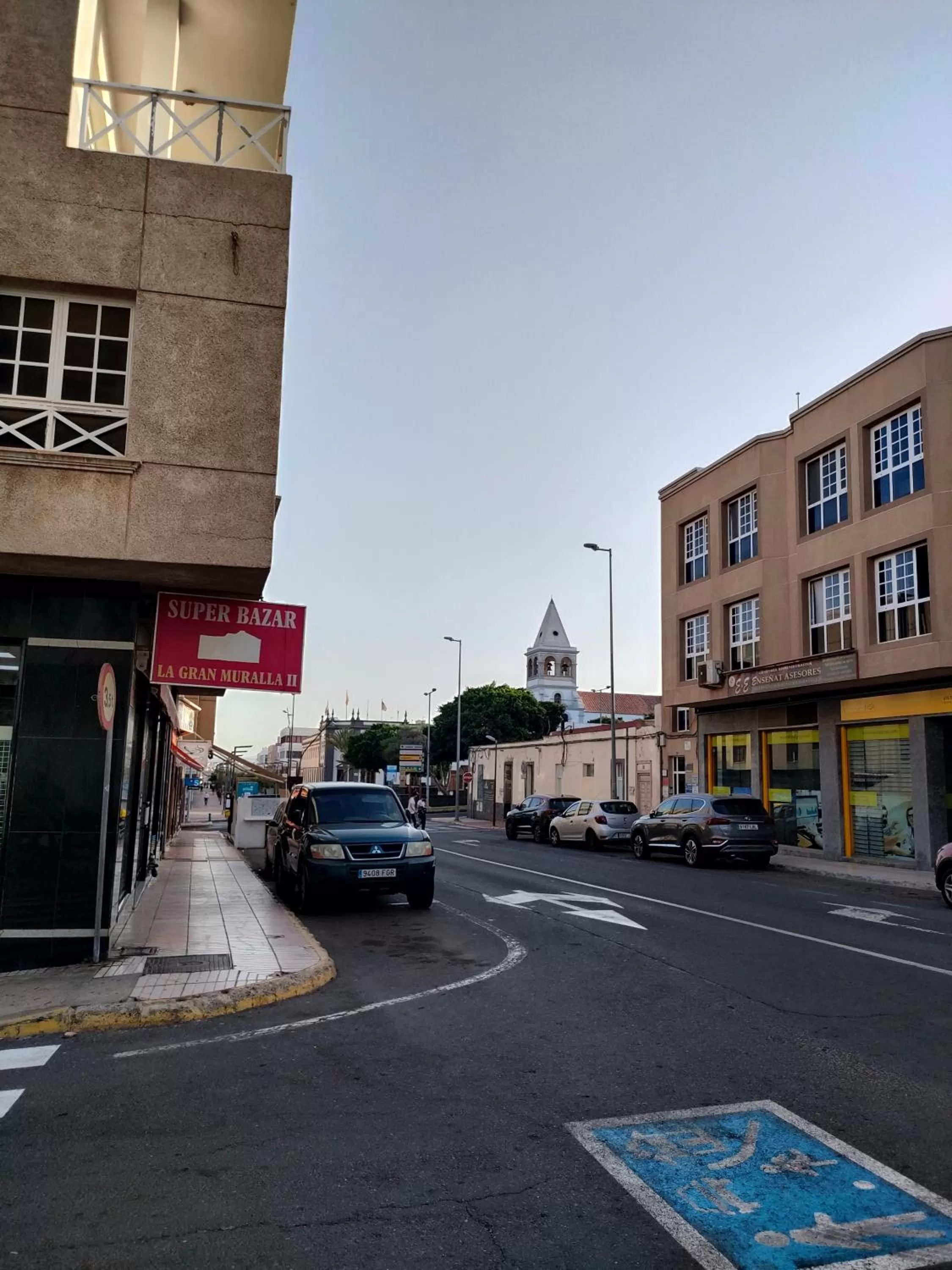 Street view in Alba 2 apartamento y Alba 3 habitación con baño